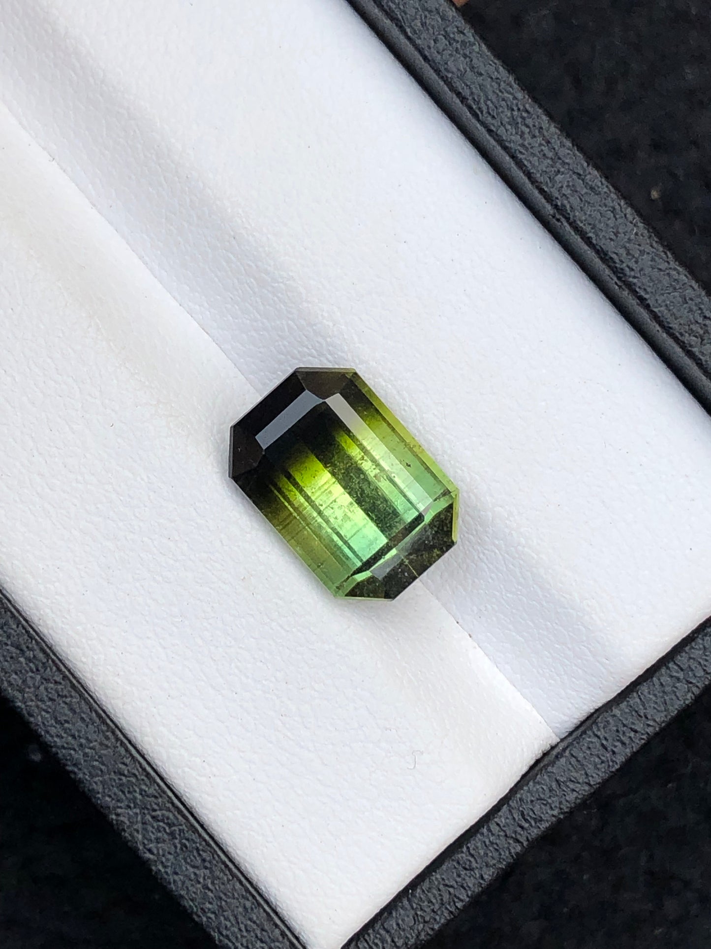 Bi colour tourmaline 5 carat natural