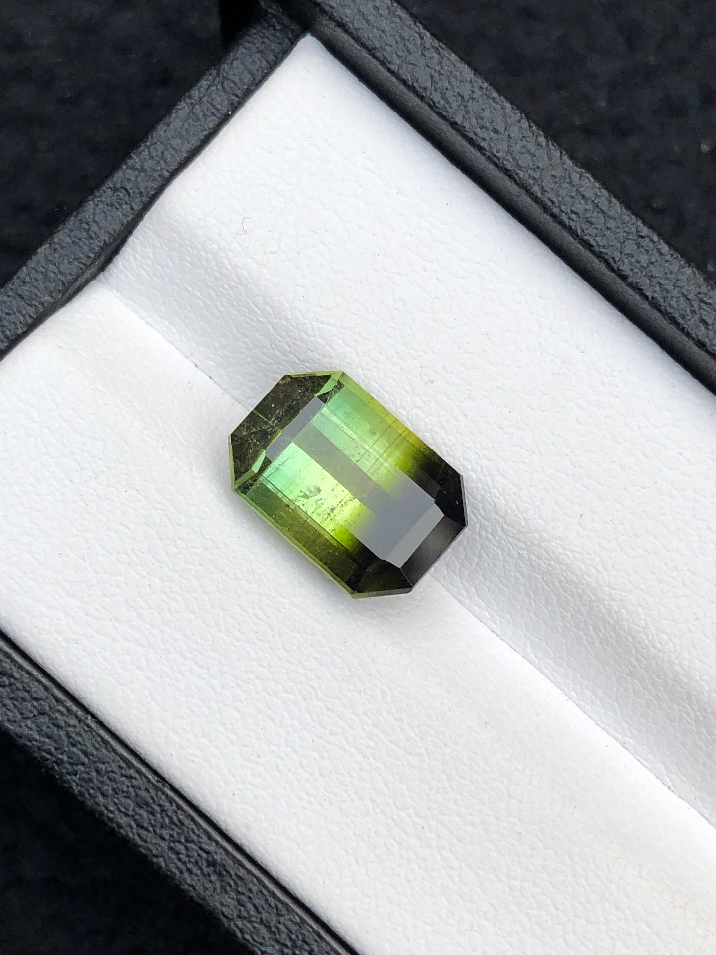 Bi colour tourmaline 5 carat natural