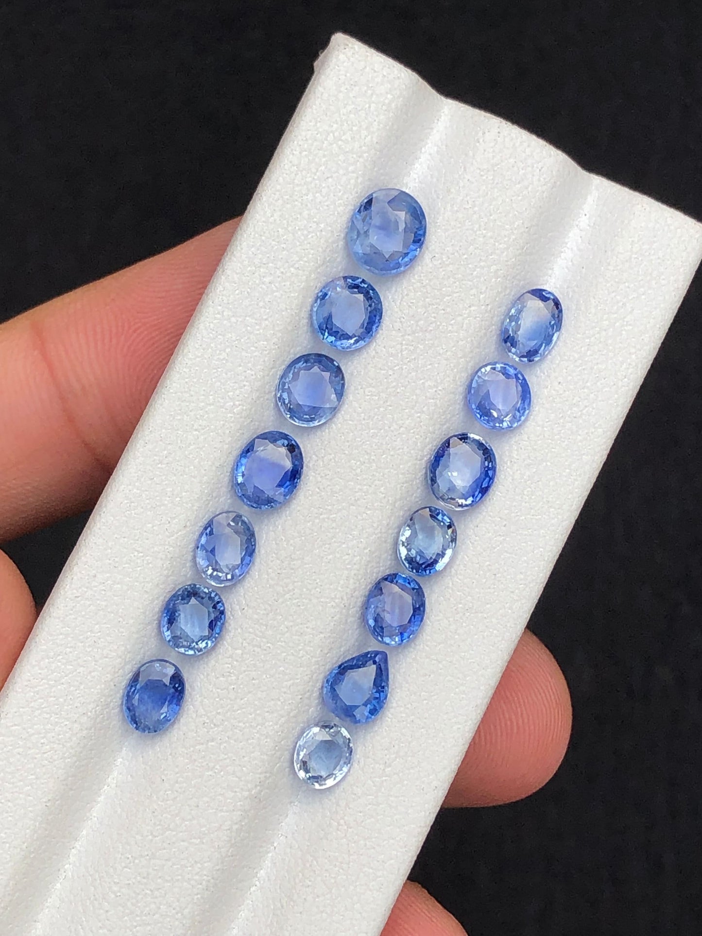 Natural sapphire lot 9.85 carats perfect for jewellery