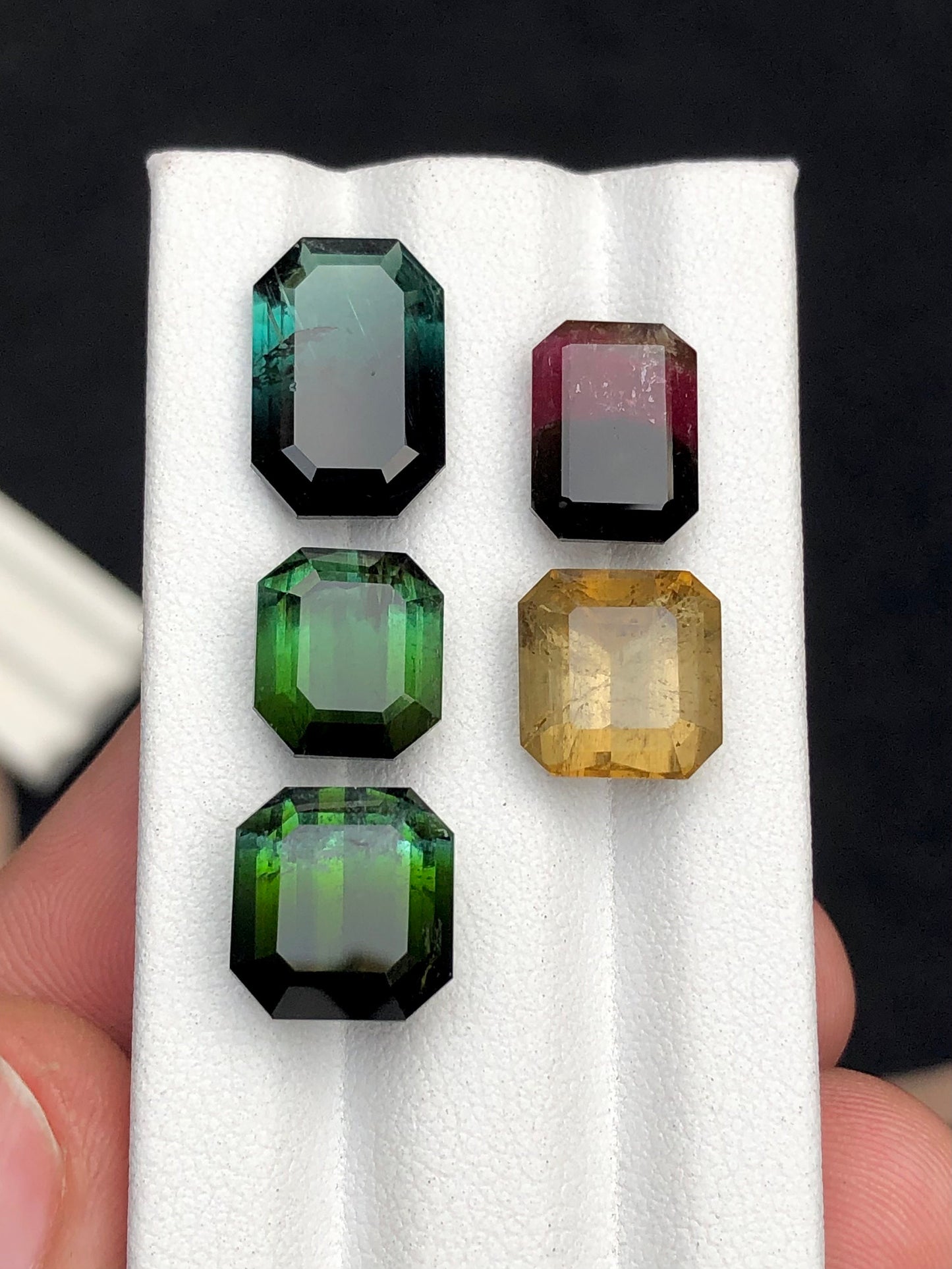 Multi colours faceted tourmalines 29 carats