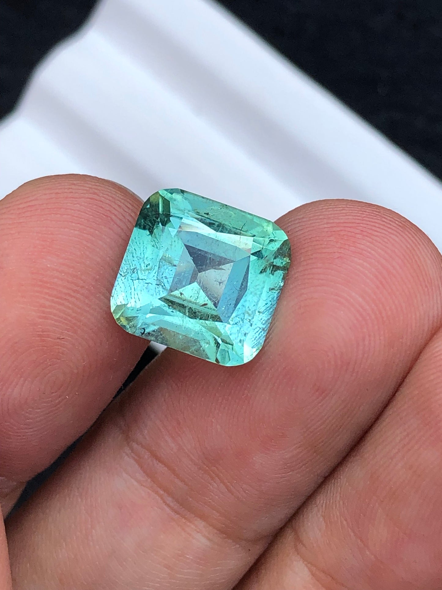 Mint tourmaline 6.10 carat natural