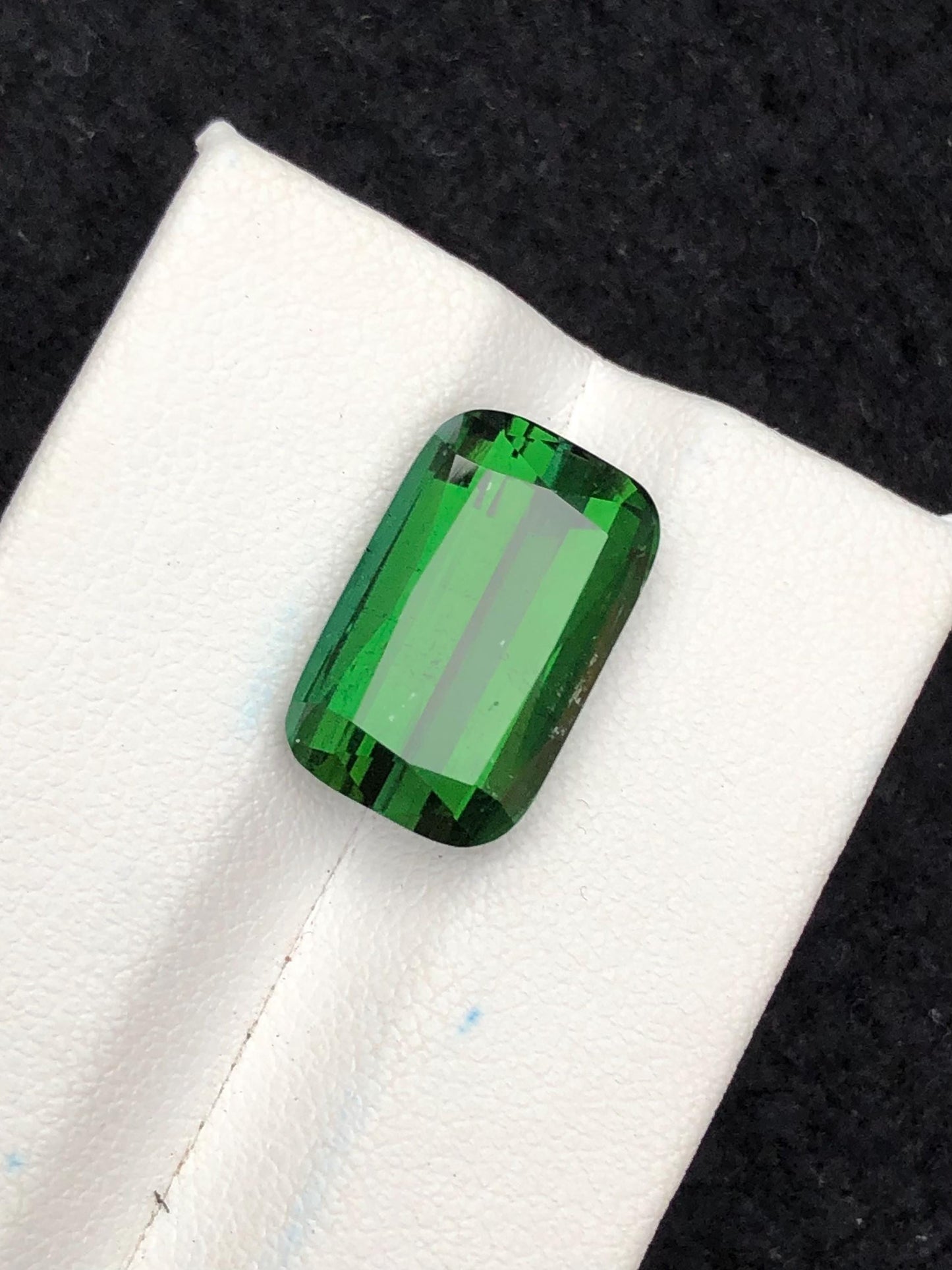 10 ct faceted green tourmaline dimension:15*10*7mm