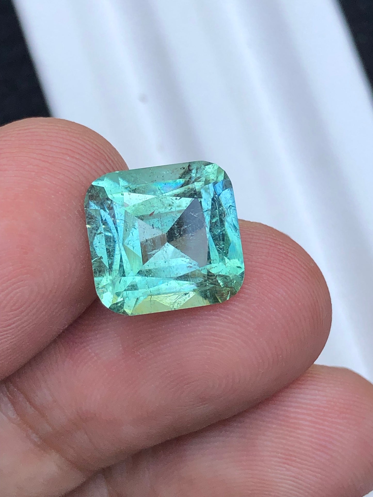 Mint tourmaline 6.10 carat natural