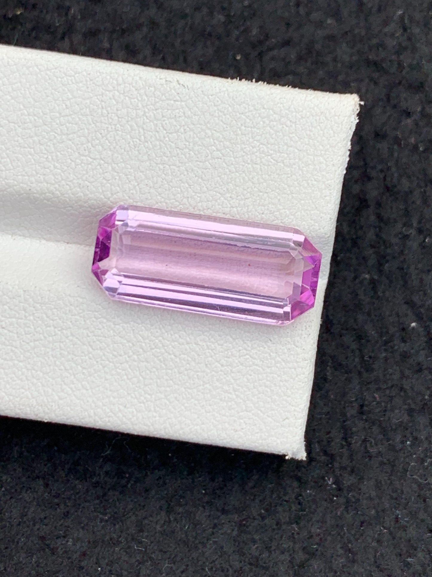 10 ct faceted pink kunzite dimension:20*9*6mm