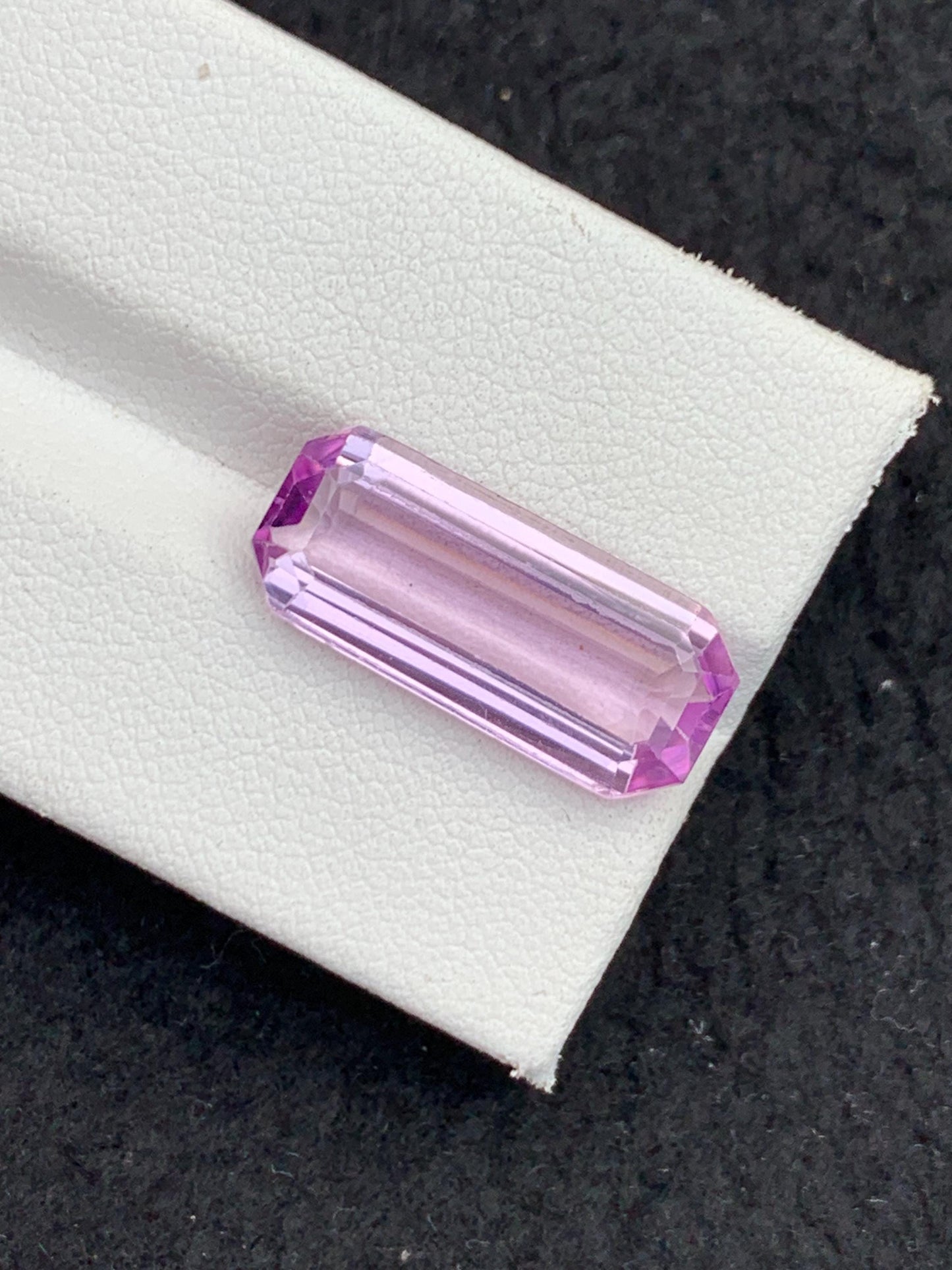 10 ct faceted pink kunzite dimension:20*9*6mm