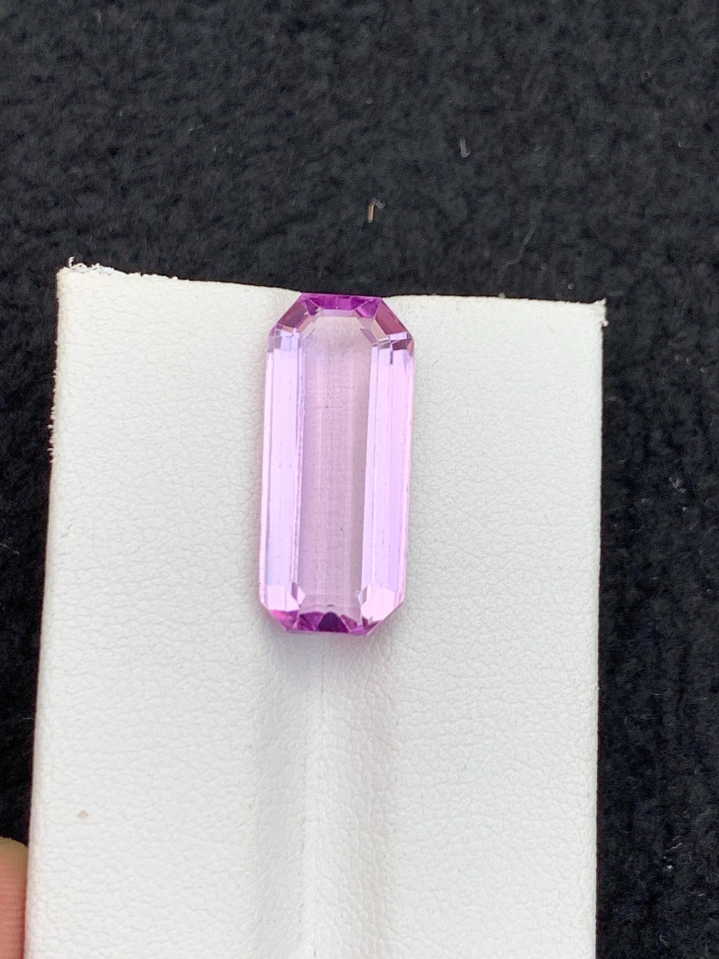 10 ct faceted pink kunzite dimension:20*9*6mm