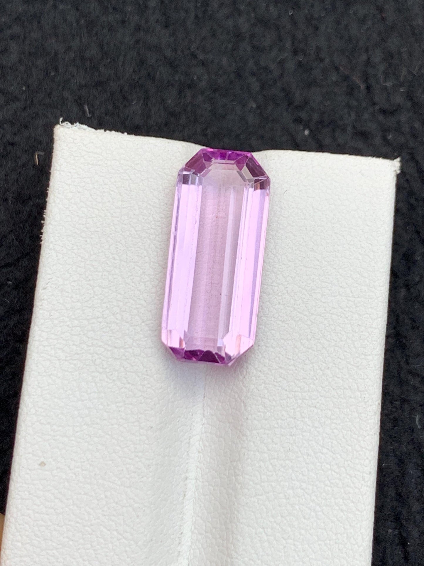 10 ct faceted pink kunzite dimension:20*9*6mm