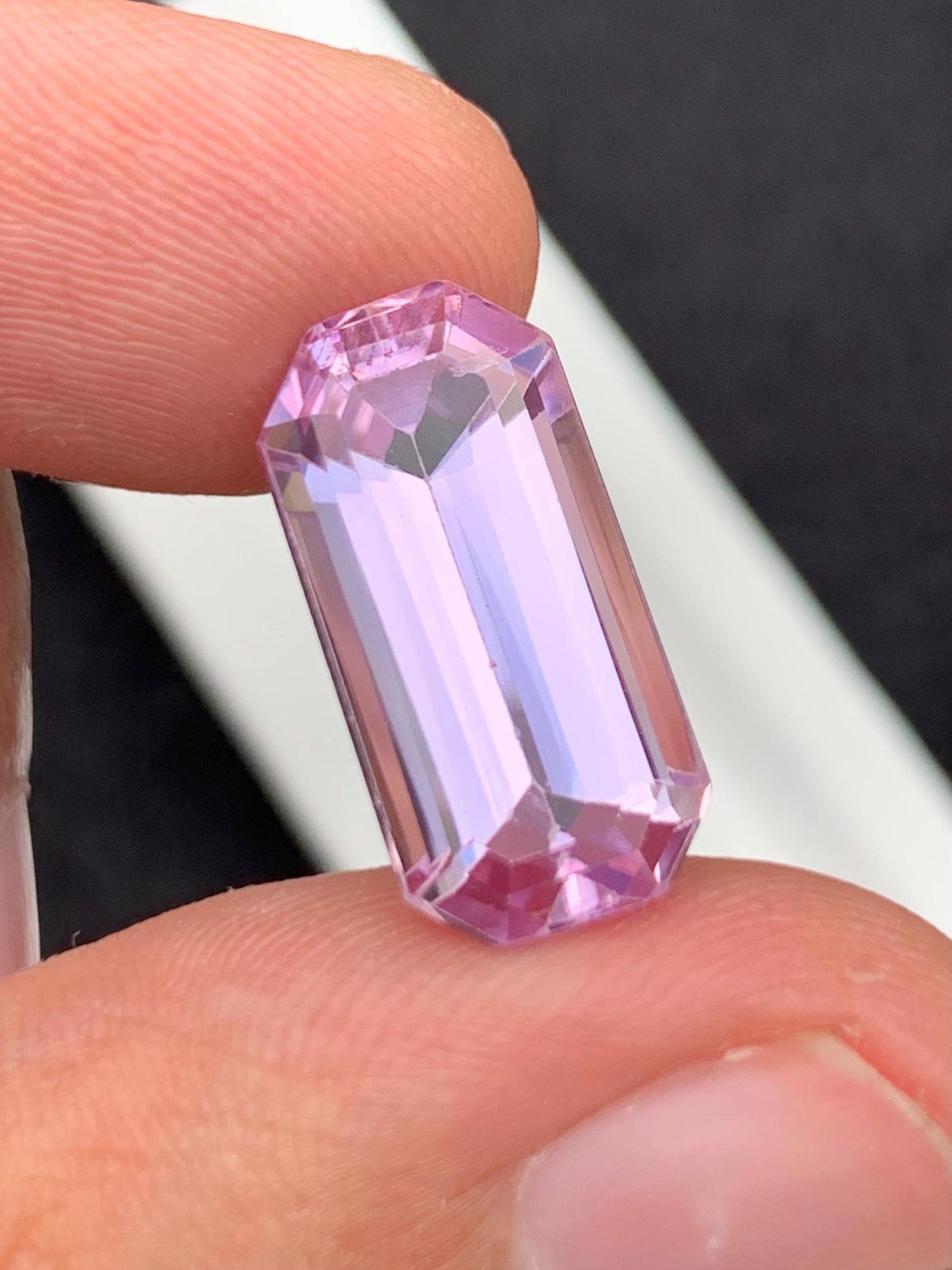 12.75 ct faceted natural kunzite dimension:19*9*8mm