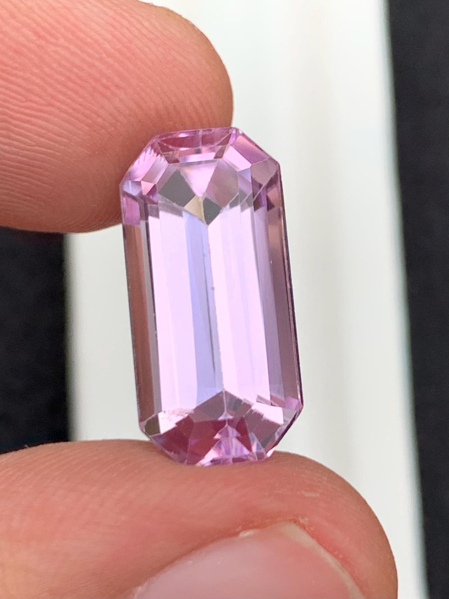 12.75 ct faceted natural kunzite dimension:19*9*8mm