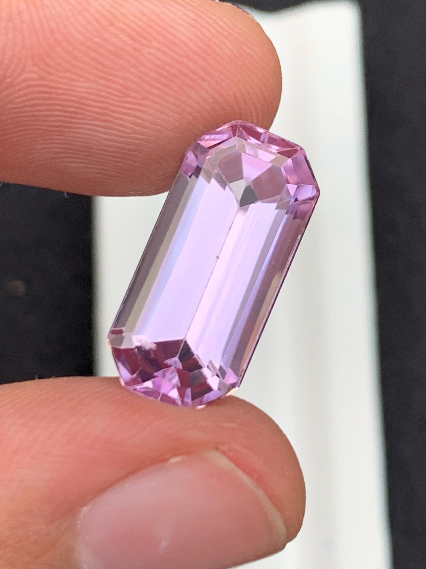 12.75 ct faceted natural kunzite dimension:19*9*8mm