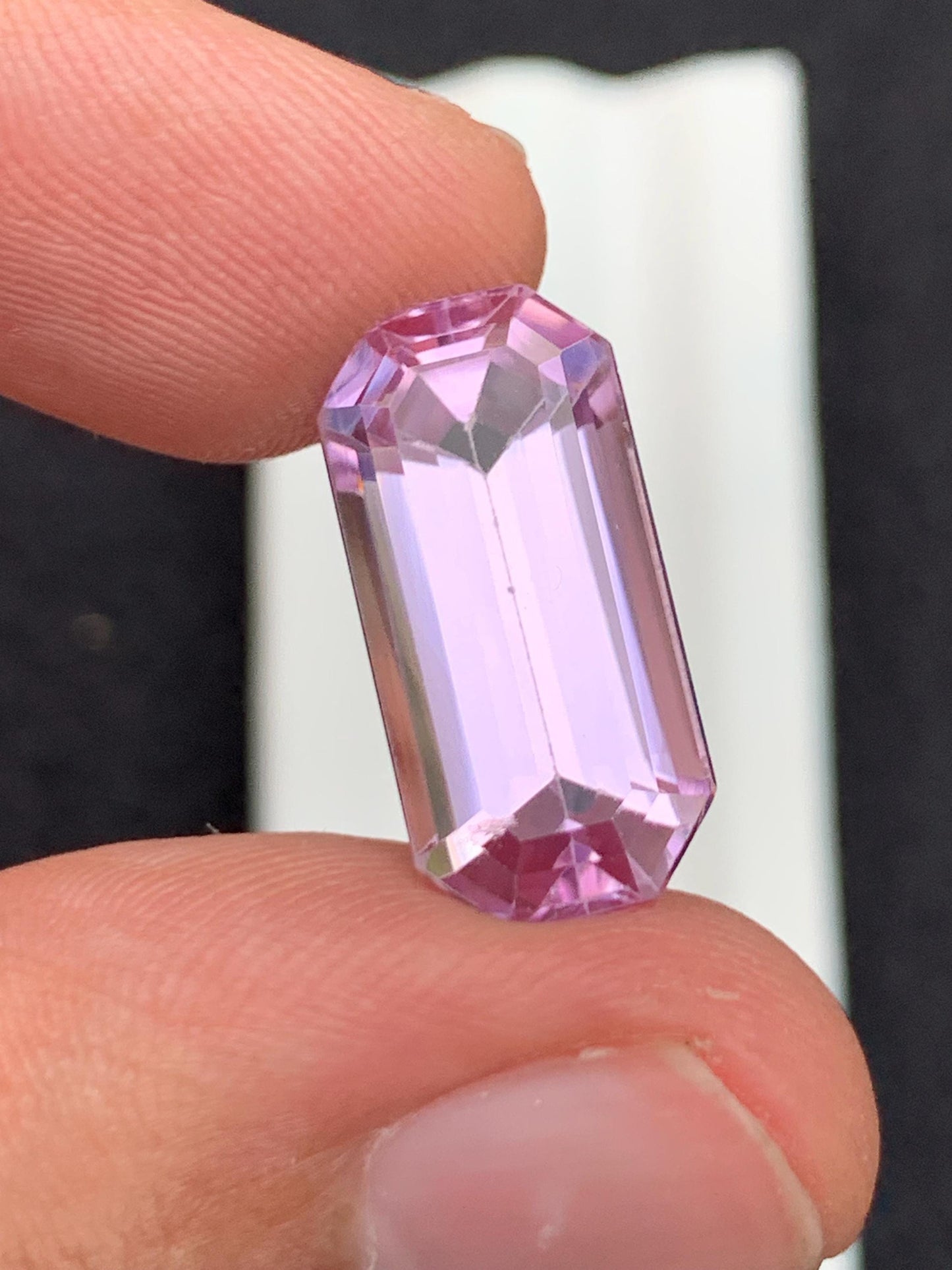 12.75 ct faceted natural kunzite dimension:19*9*8mm