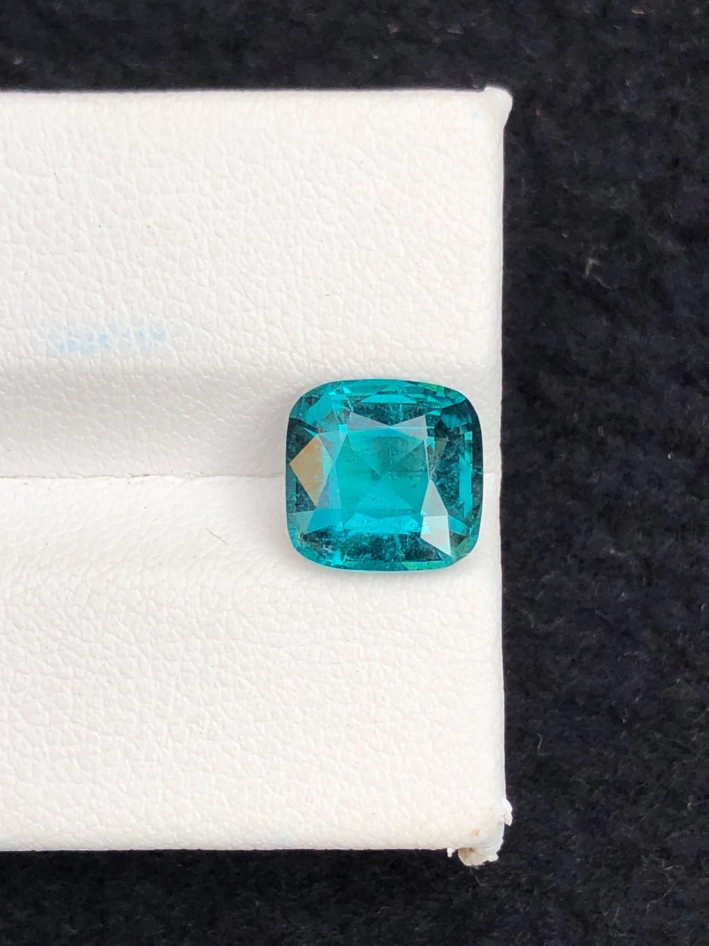 2.70 ct faceted top blue tourmaline dimension:9*9*5mm