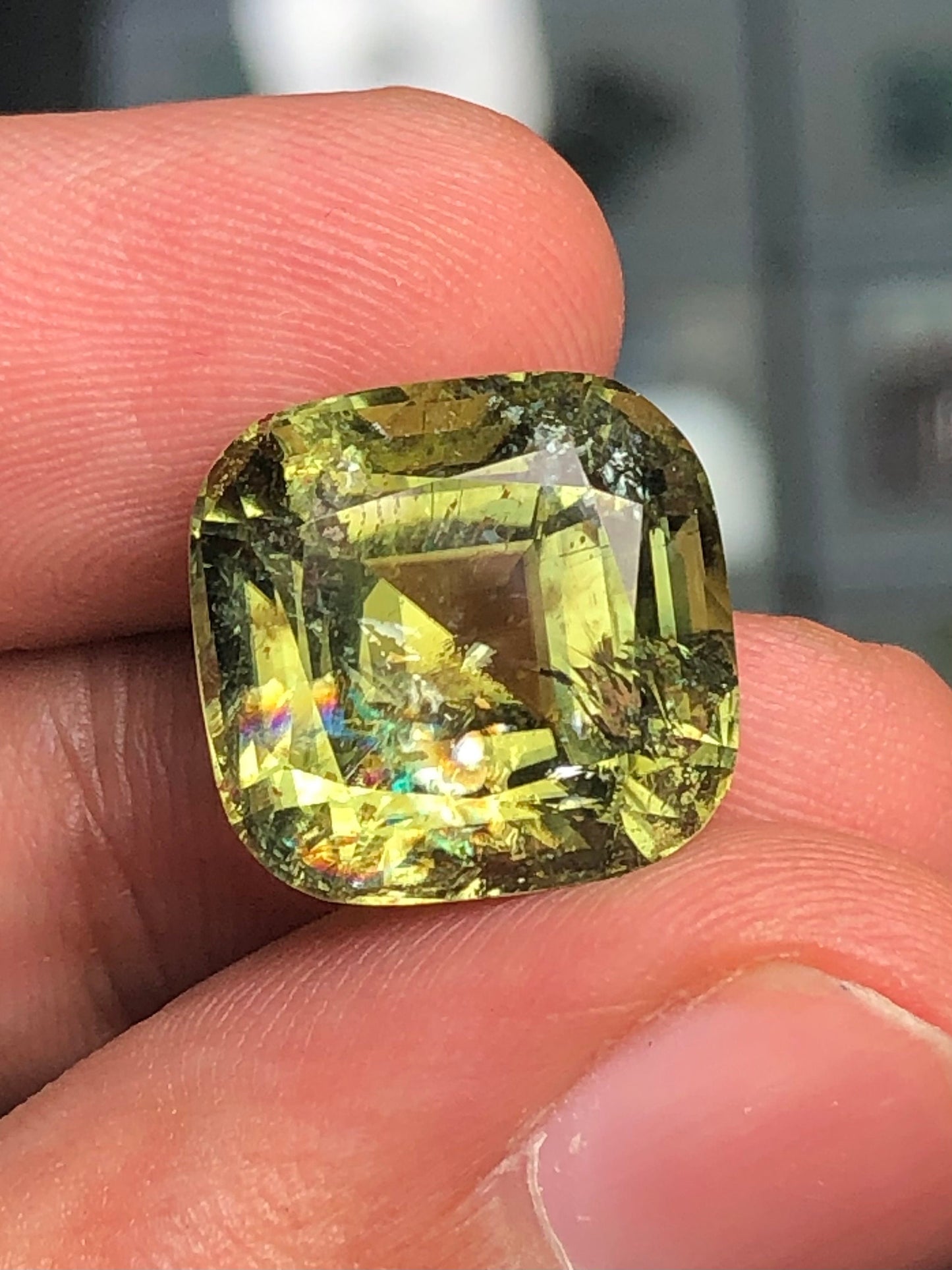 natural tourmaline 15.60 carat