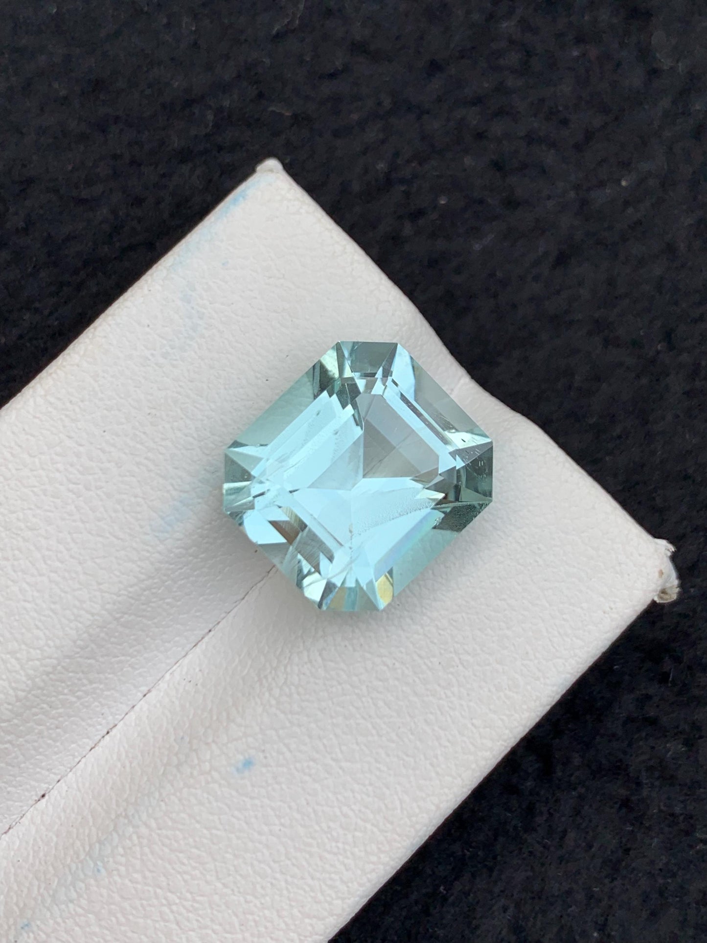 8.80 ct aquamarine faceted 13*12*9mm