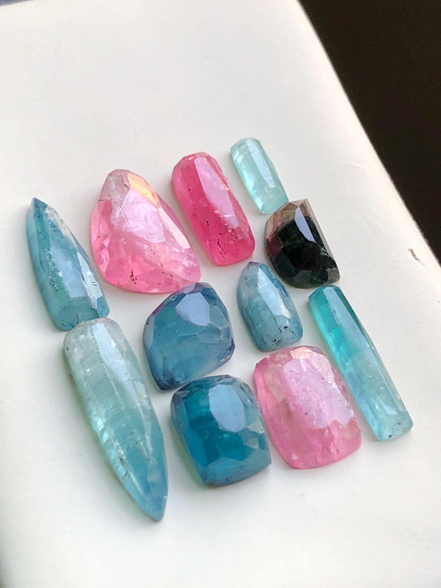 56 carats Blue and pink tourmaline rose cuts lot origin Afghanistan