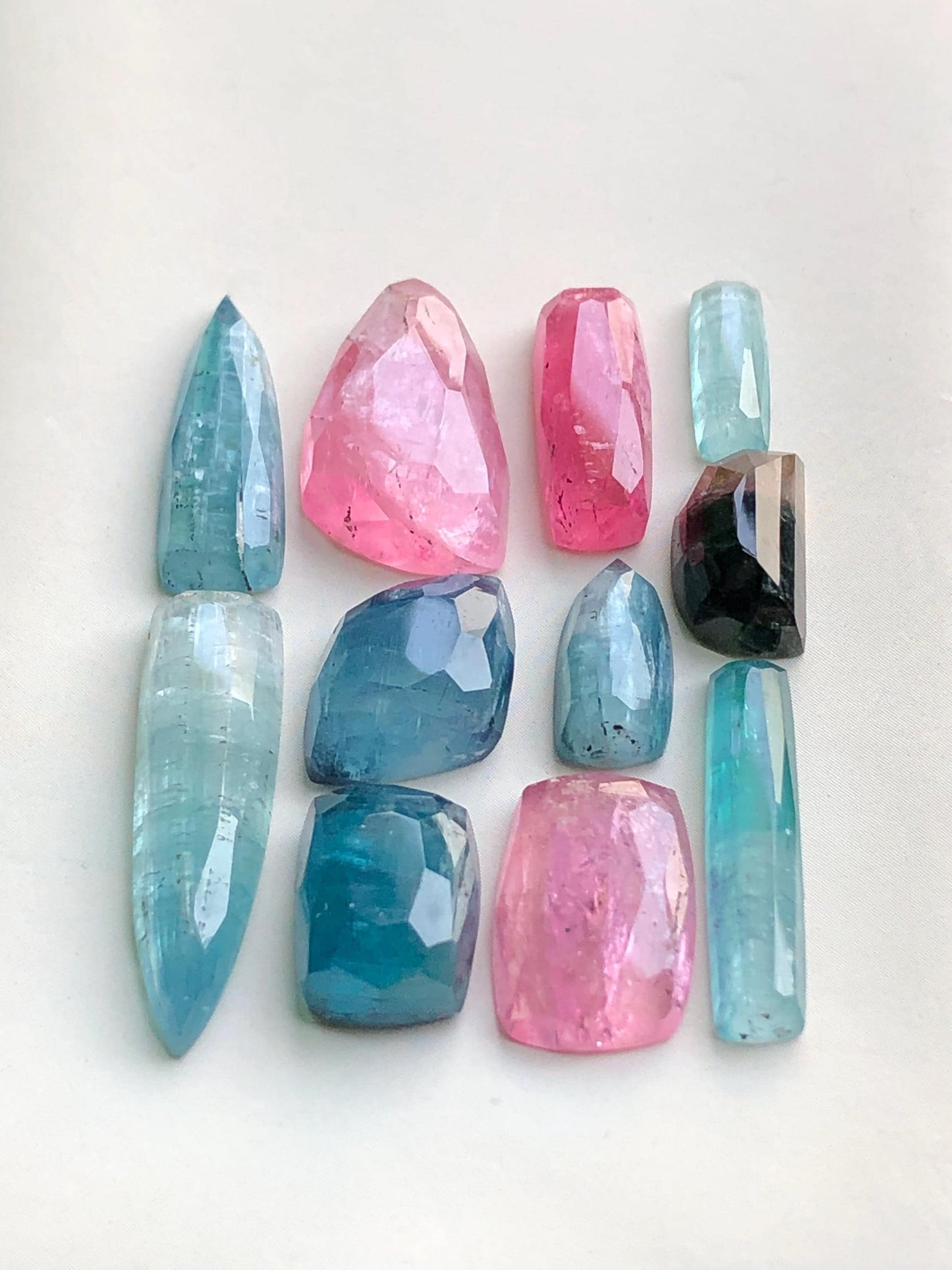 56 carats Blue and pink tourmaline rose cuts lot origin Afghanistan