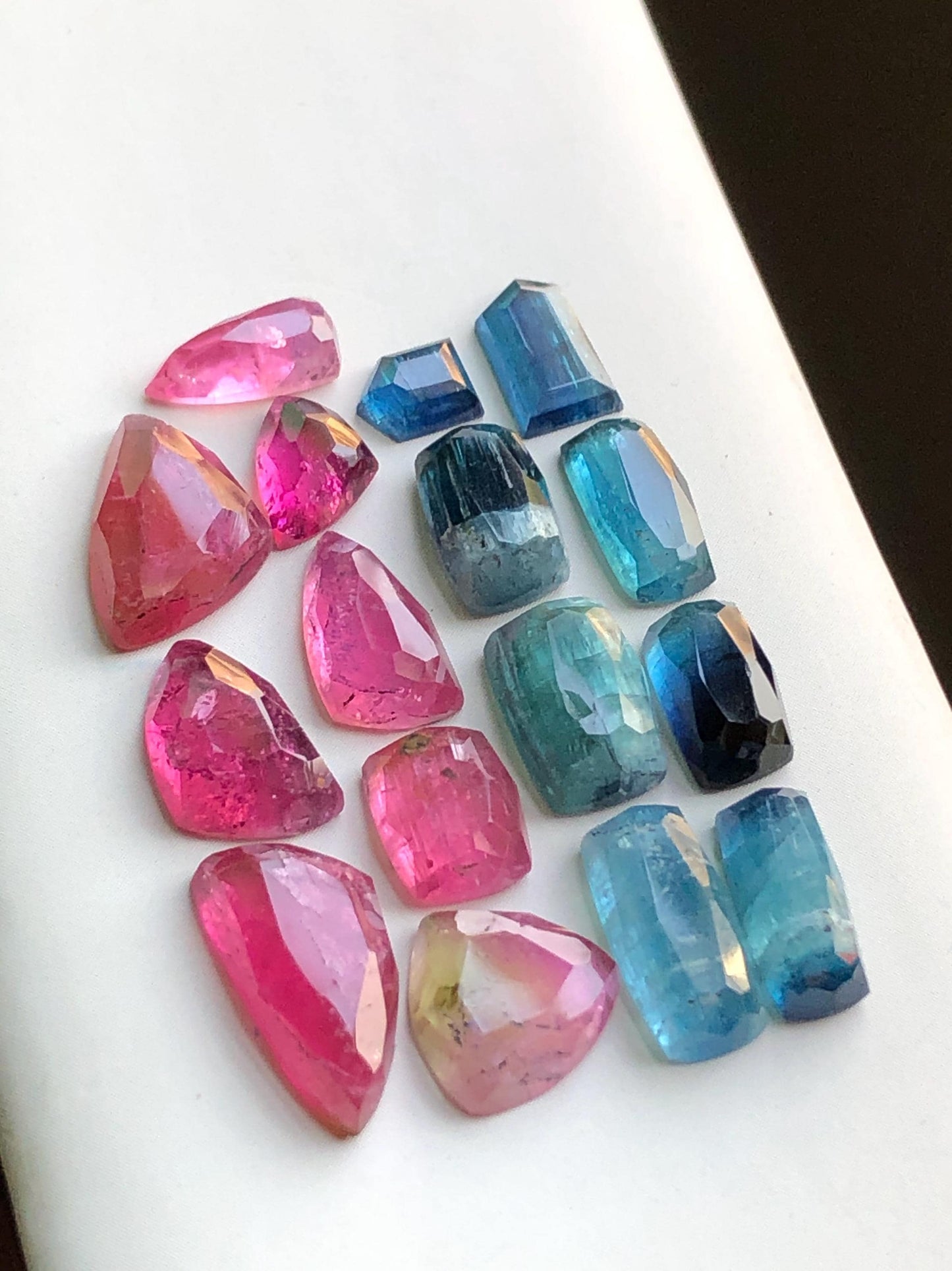 33.30 carats Blue and pink tourmaline rose cuts lot origin Afghanistan