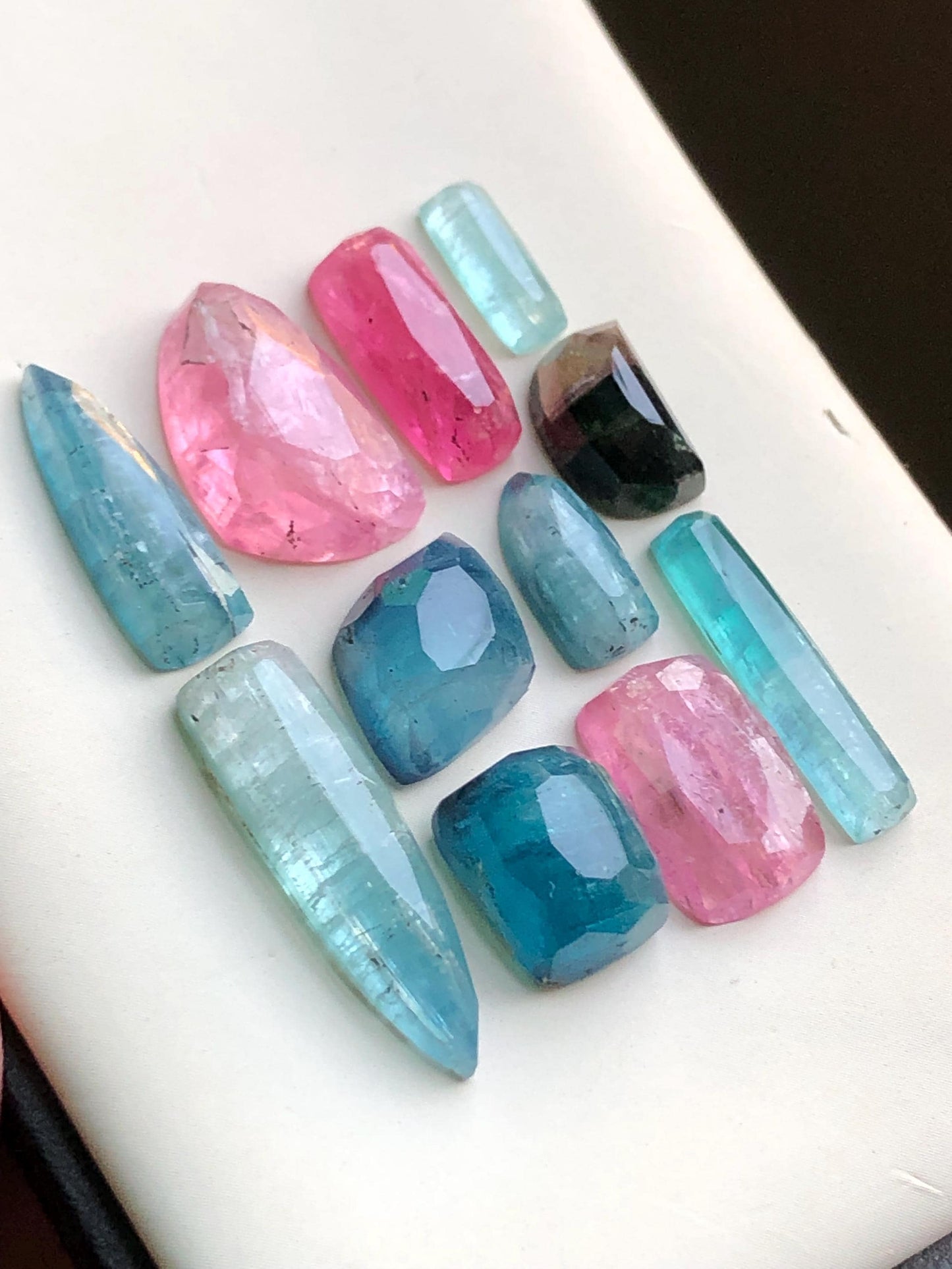 56 carats Blue and pink tourmaline rose cuts lot origin Afghanistan