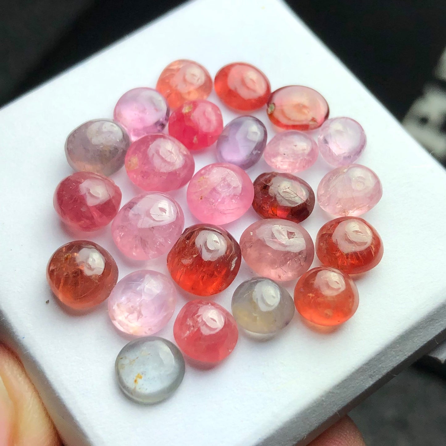 38 carats natural spinal cabochons