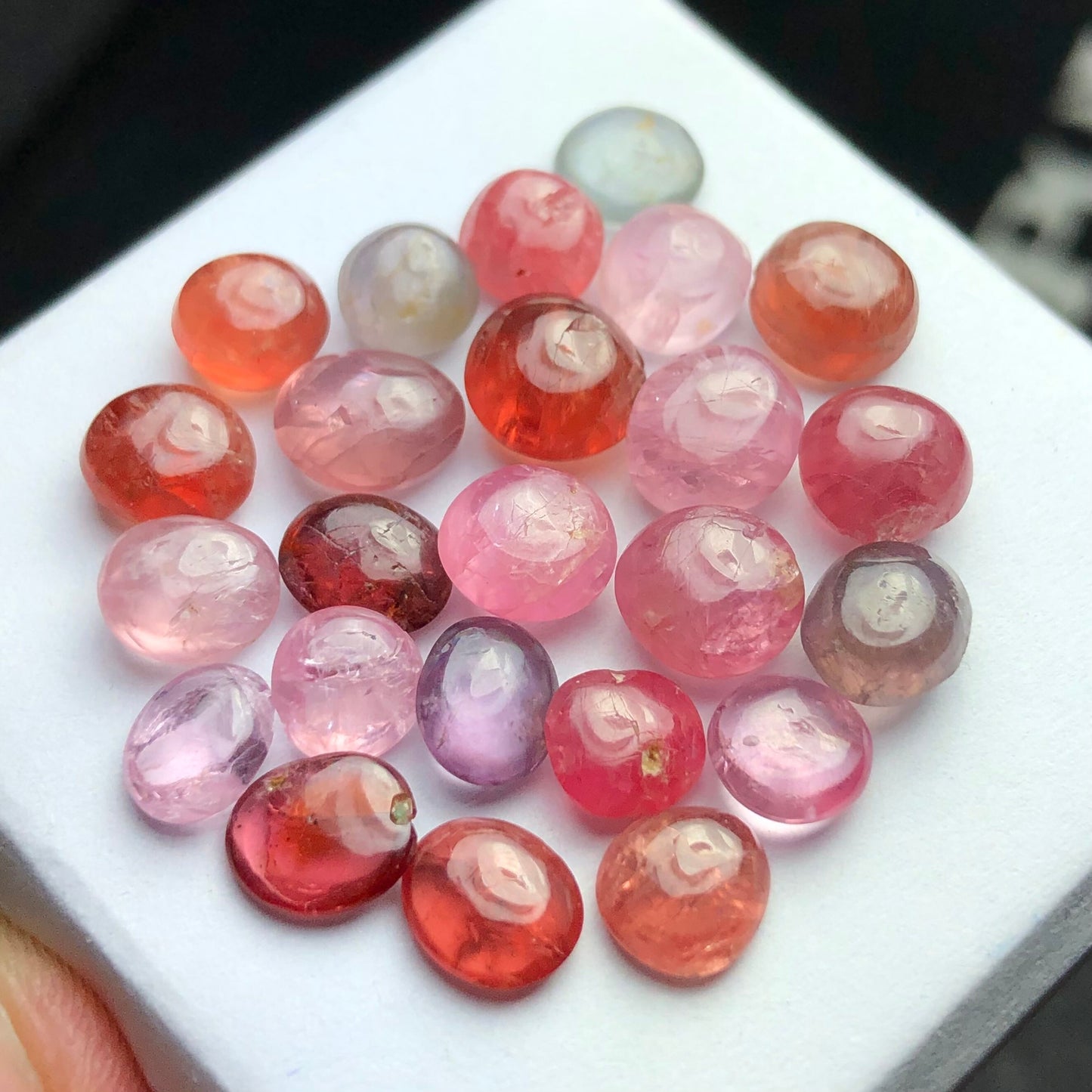 38 carats natural spinal cabochons