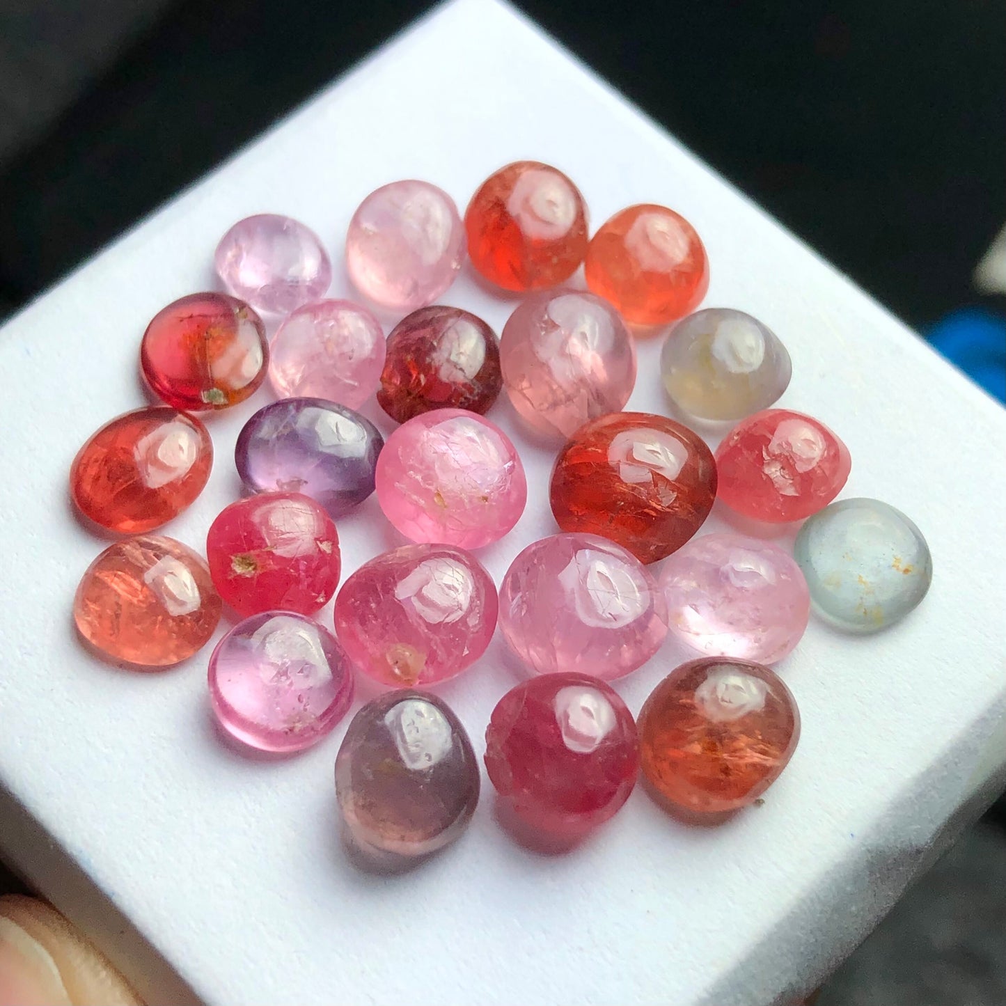 38 carats natural spinal cabochons