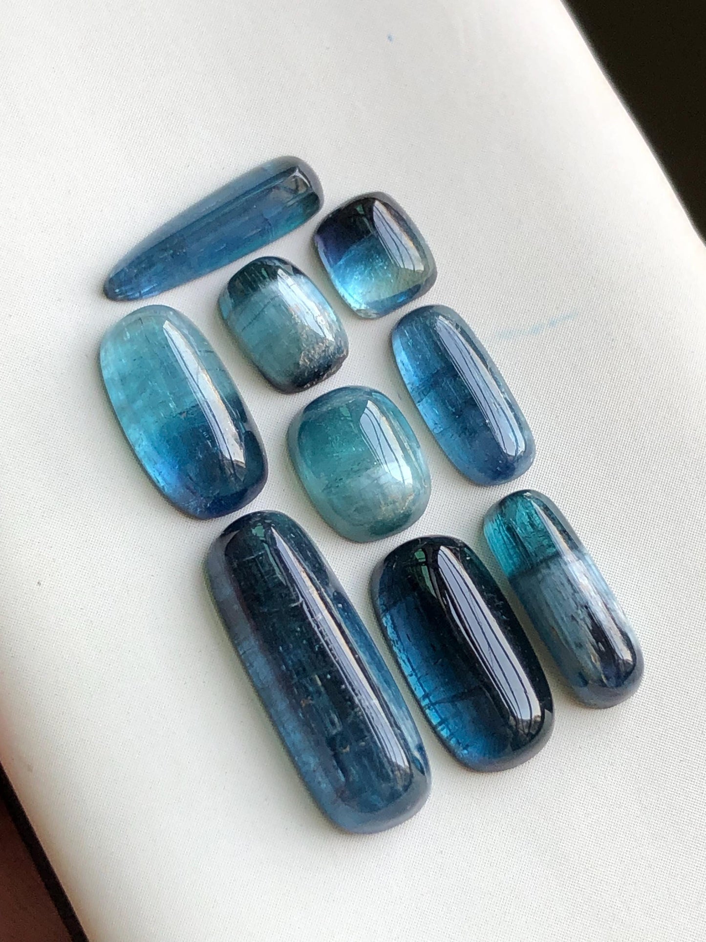 19.60 cts indicolite tourmaline cabochons flat back 6mm to 17.5mm