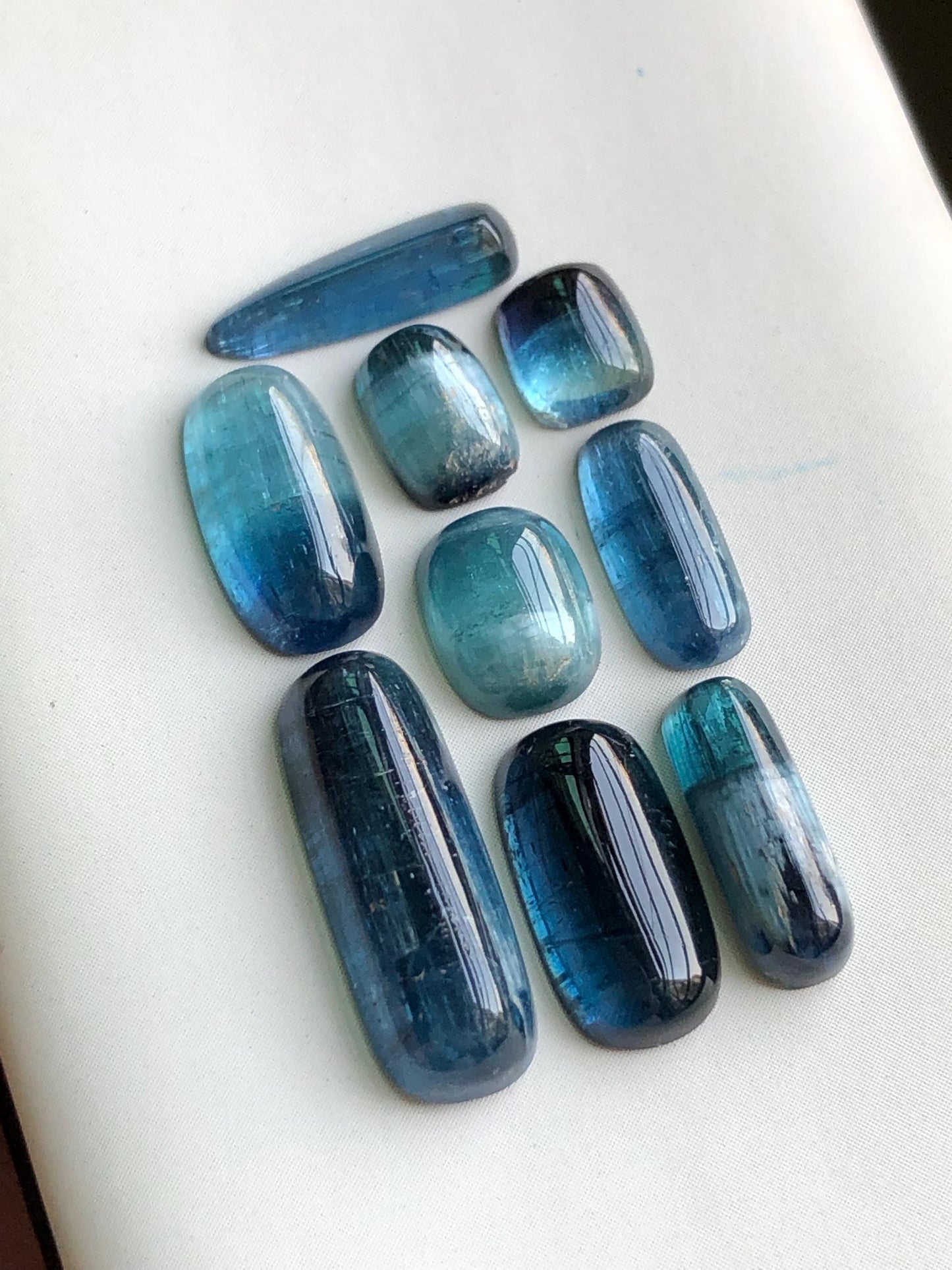 19.60 cts indicolite tourmaline cabochons flat back 6mm to 17.5mm