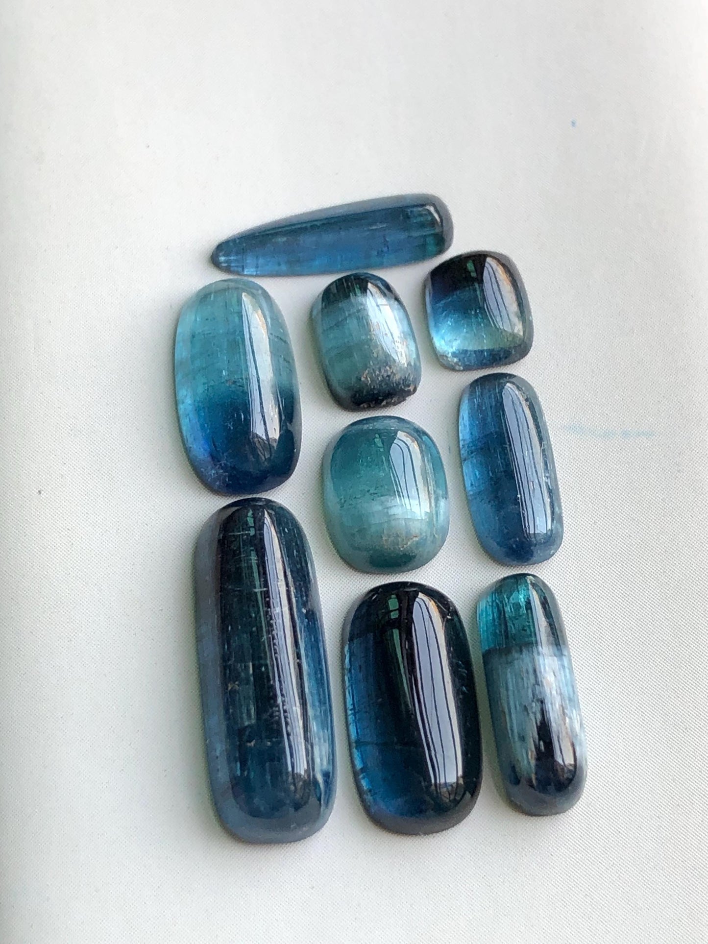 19.60 cts indicolite tourmaline cabochons flat back 6mm to 17.5mm