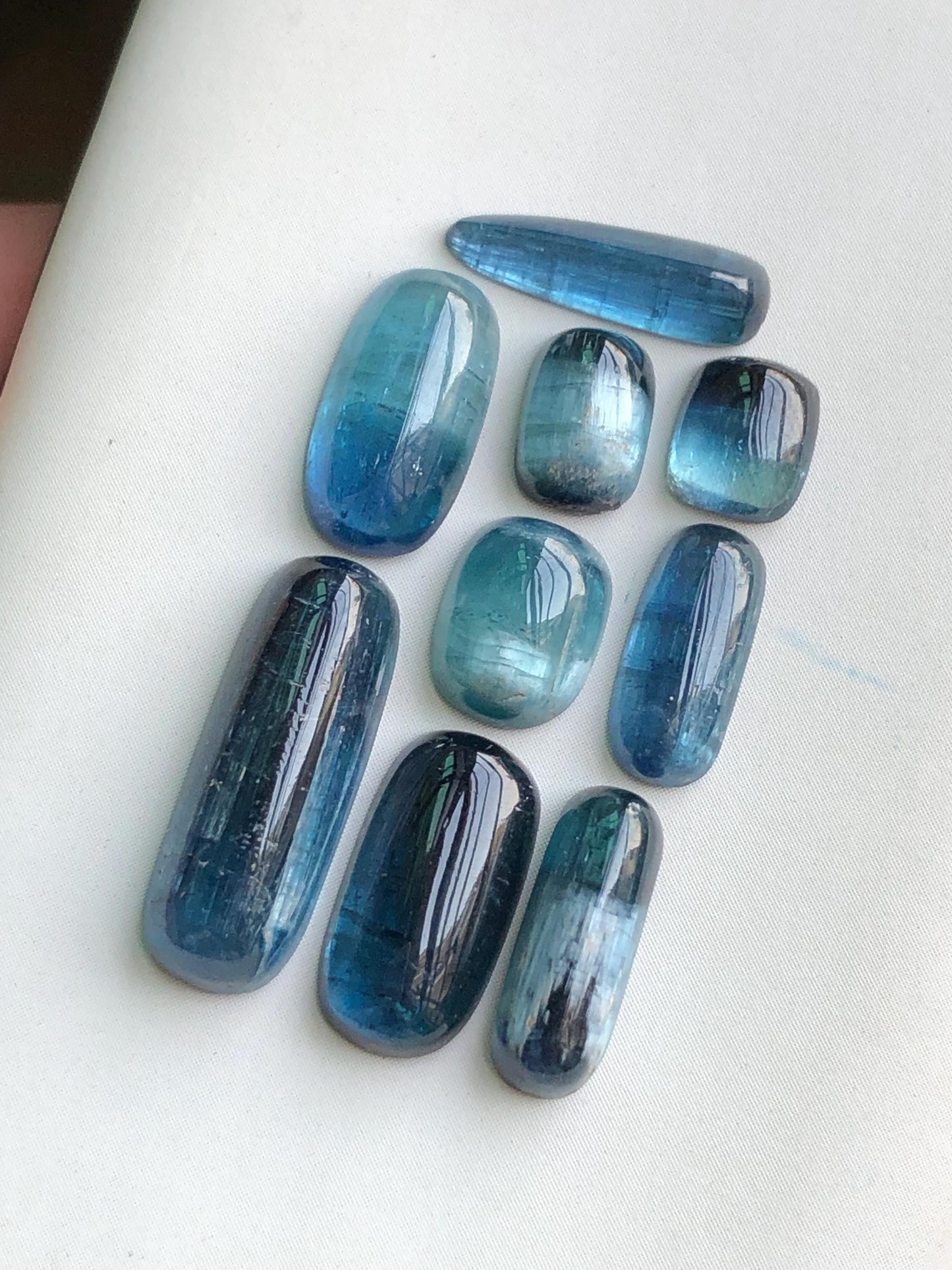 19.60 cts indicolite tourmaline cabochons flat back 6mm to 17.5mm