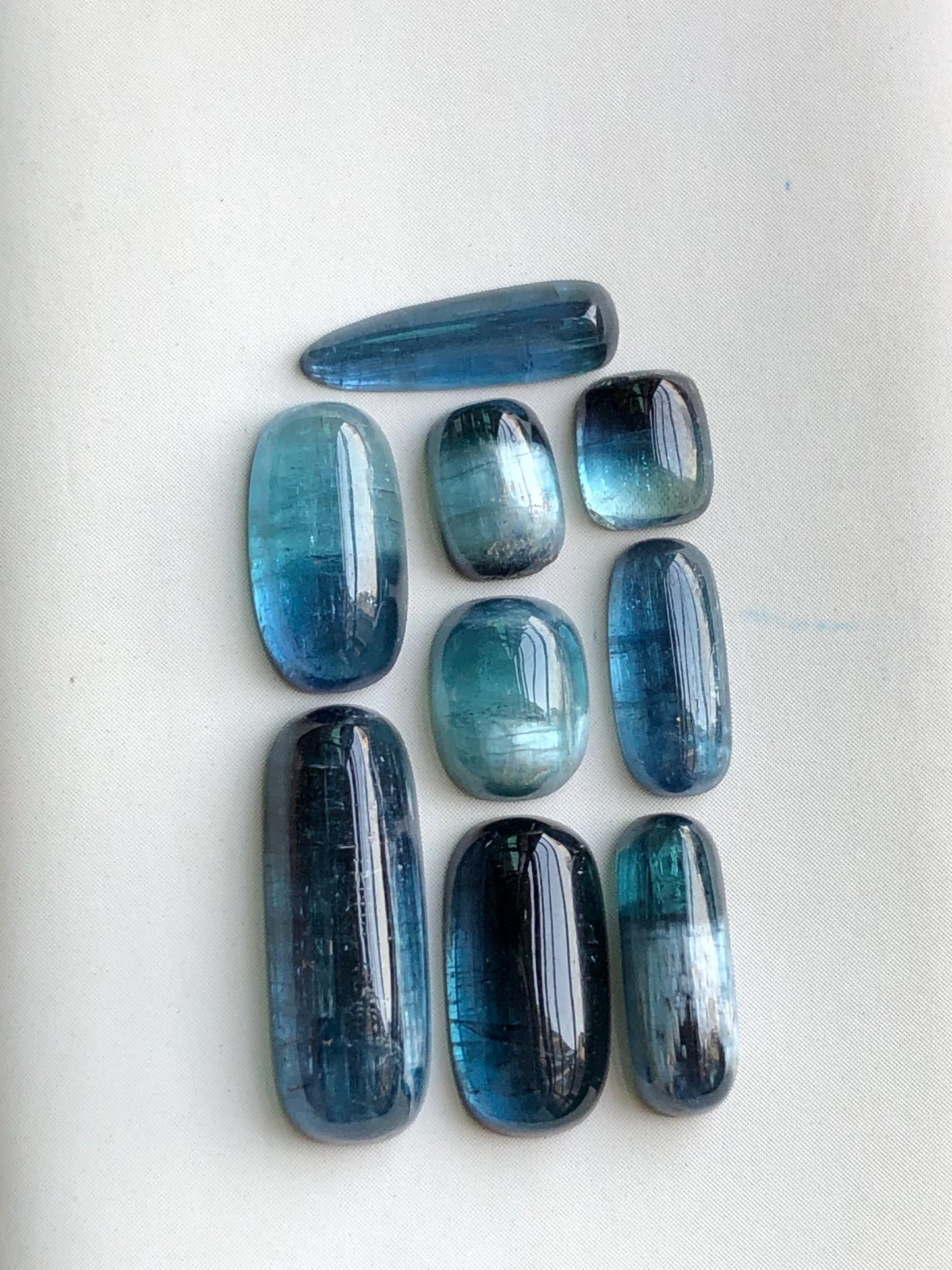 19.60 cts indicolite tourmaline cabochons flat back 6mm to 17.5mm