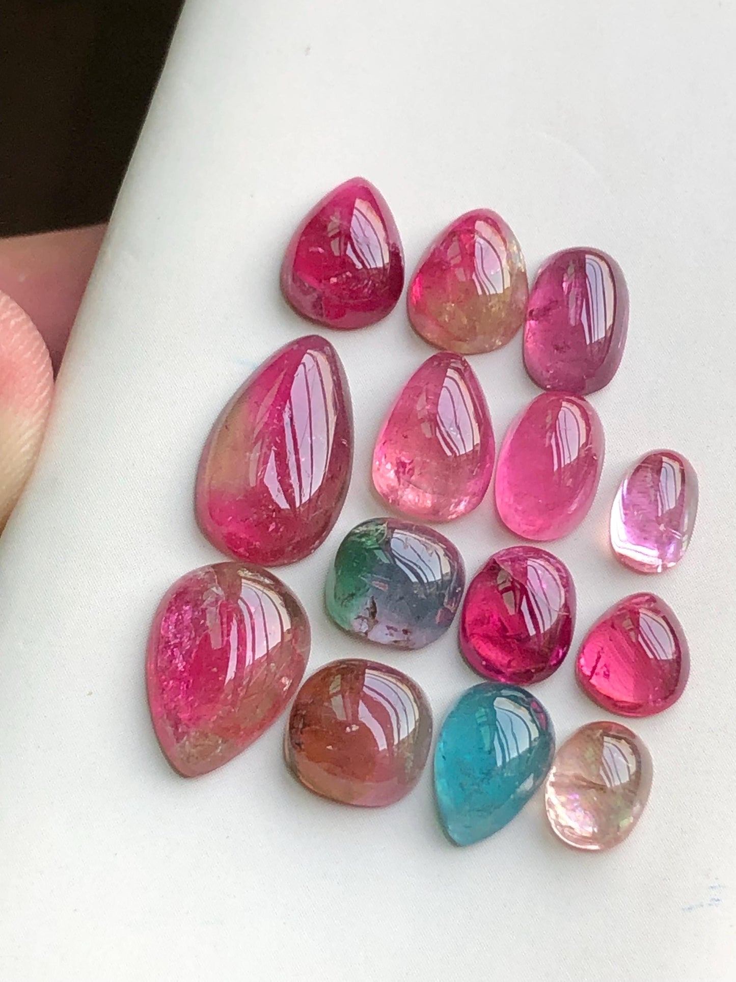 26.60 carats Bi colour and pink Tourmaline cabochons lot origin Afghanistan kunar mine