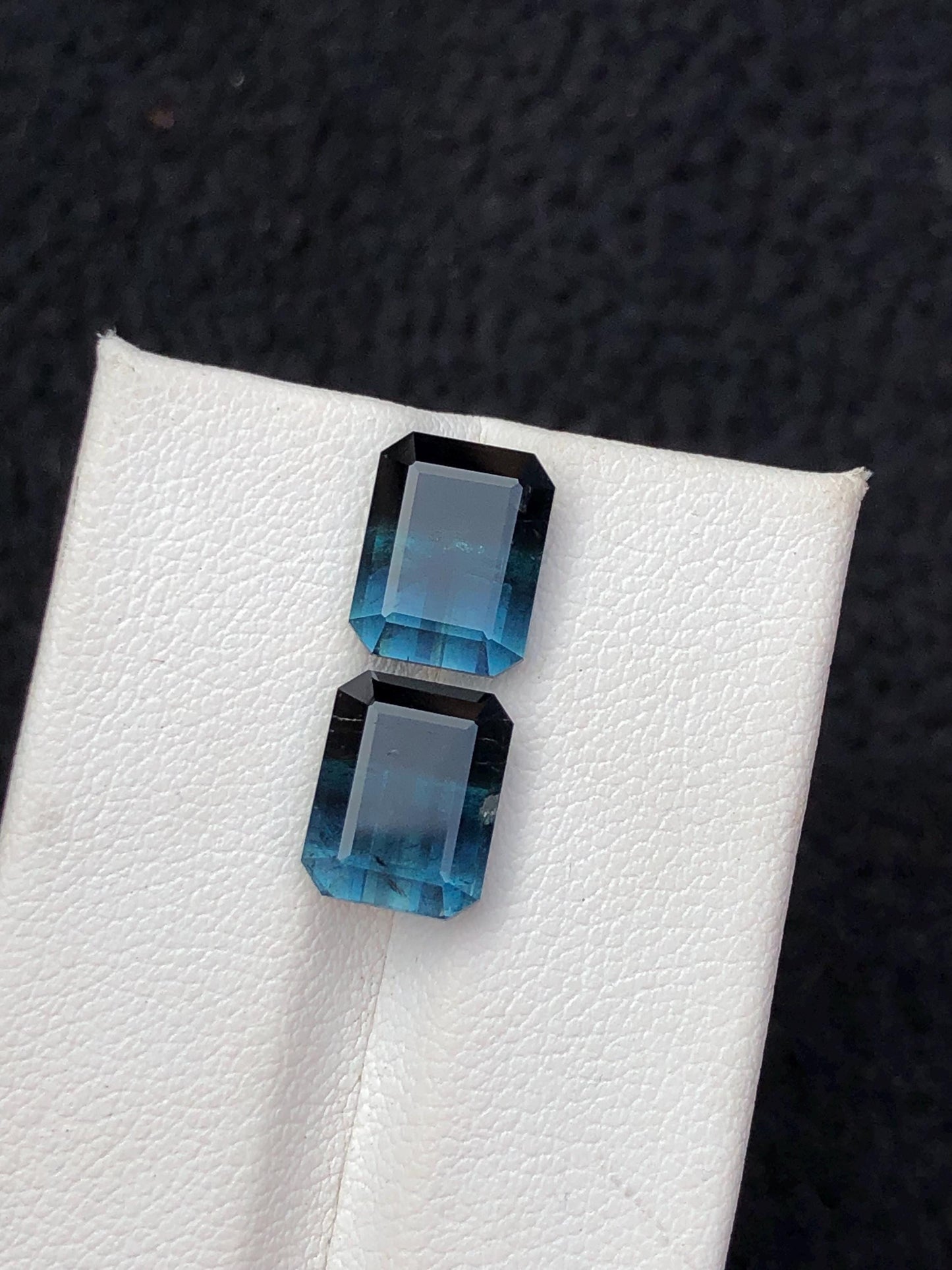 7.70 carat Unique tourmaline pair