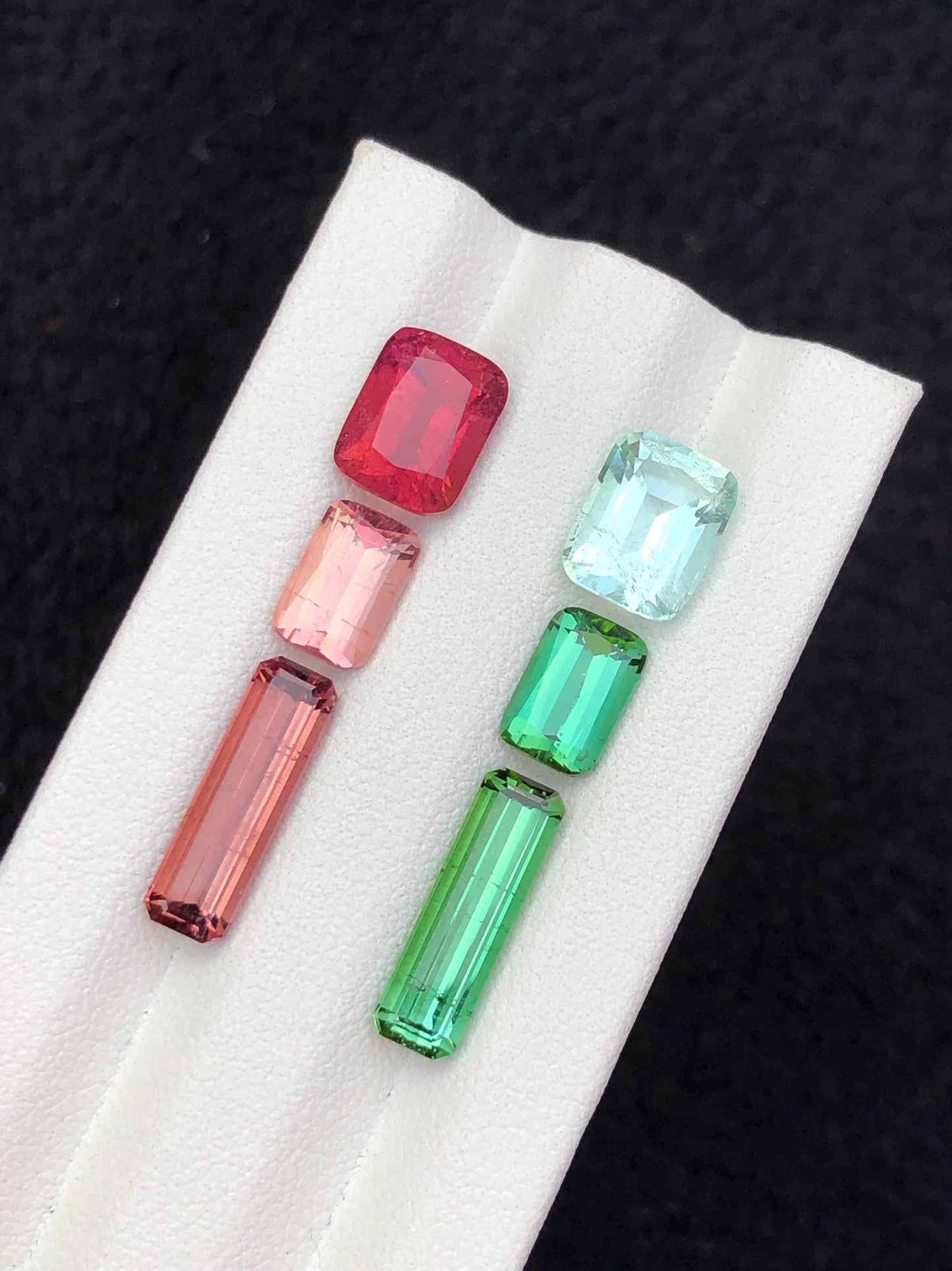 14.30 carats Face Top reverse tourmaline pairs origin Afghanistan