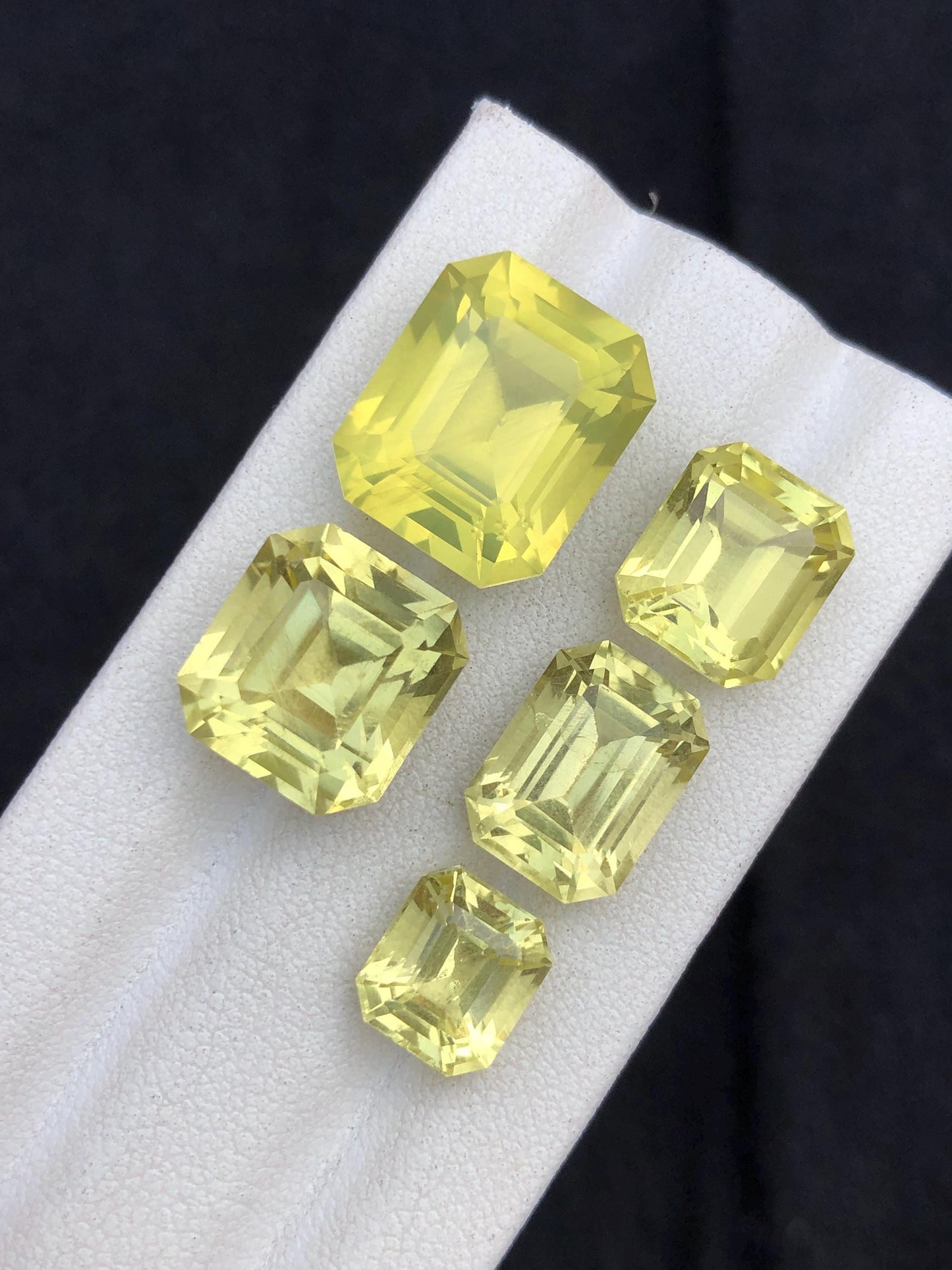 32 carats Faceted Citrine lot