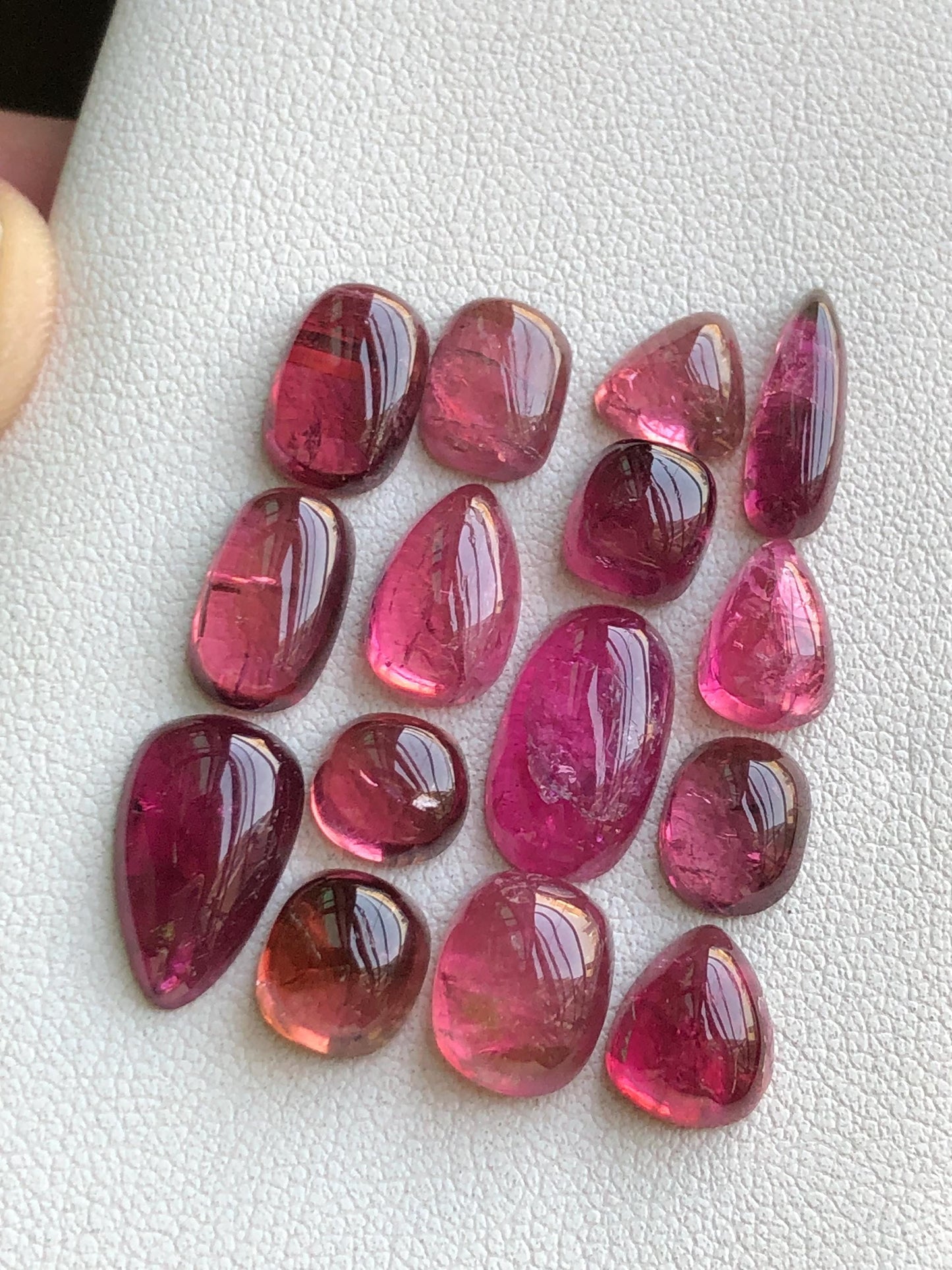 35 carats Rubilight tourmaline cabochons lot origin Afghanistan kunar mine