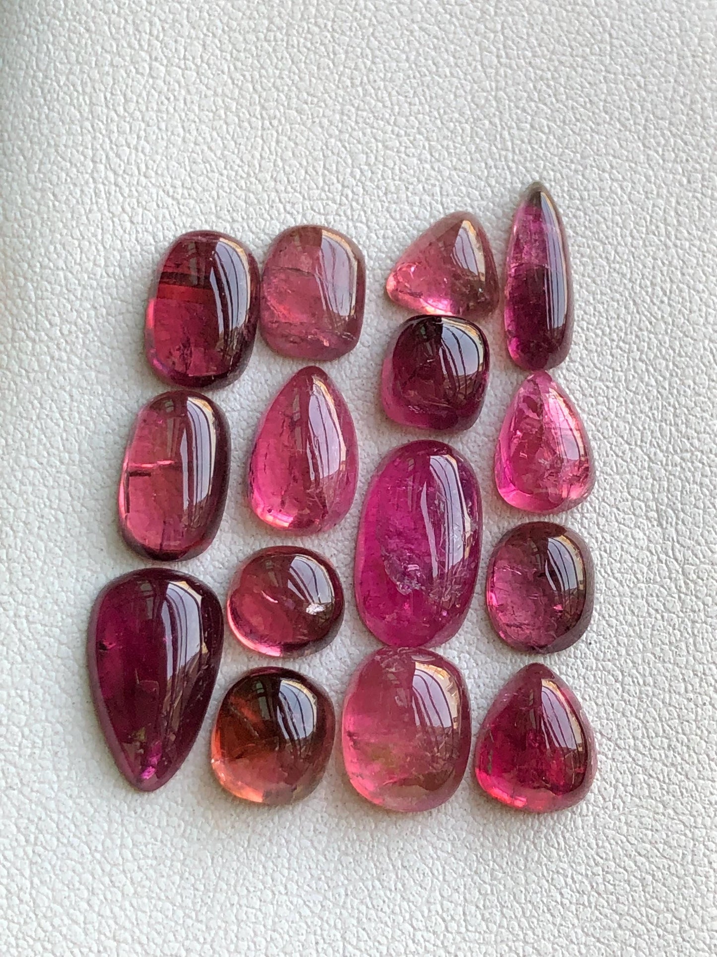 35 carats Rubilight tourmaline cabochons lot origin Afghanistan kunar mine