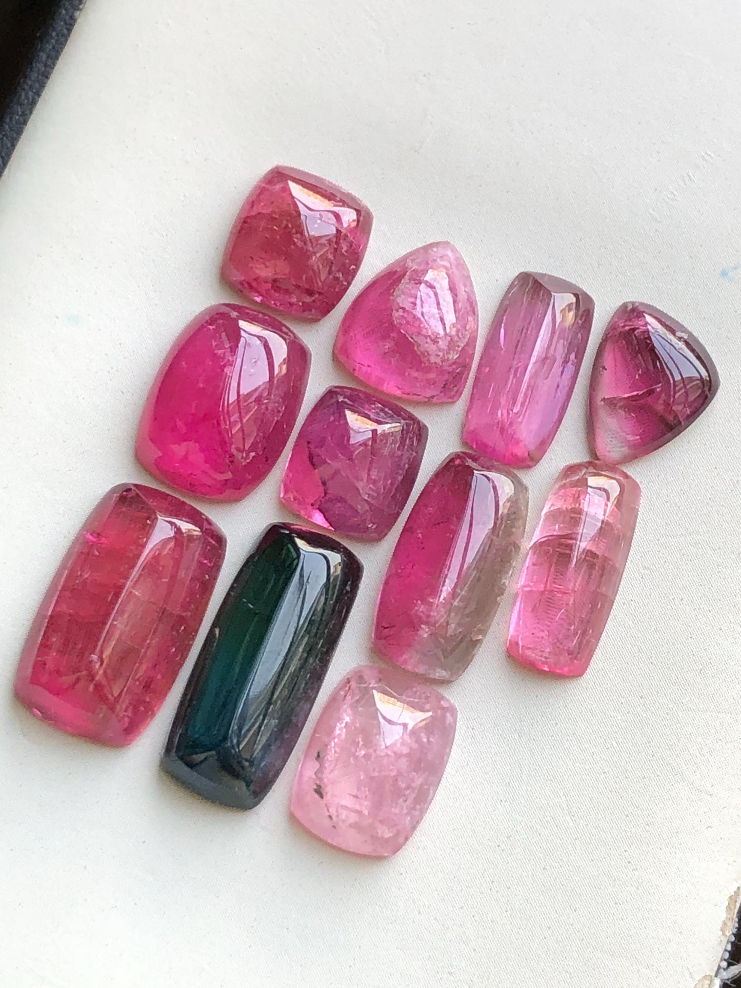 42 carats Rubilight tourmaline cabochons lot origin Afghanistan kunar mine