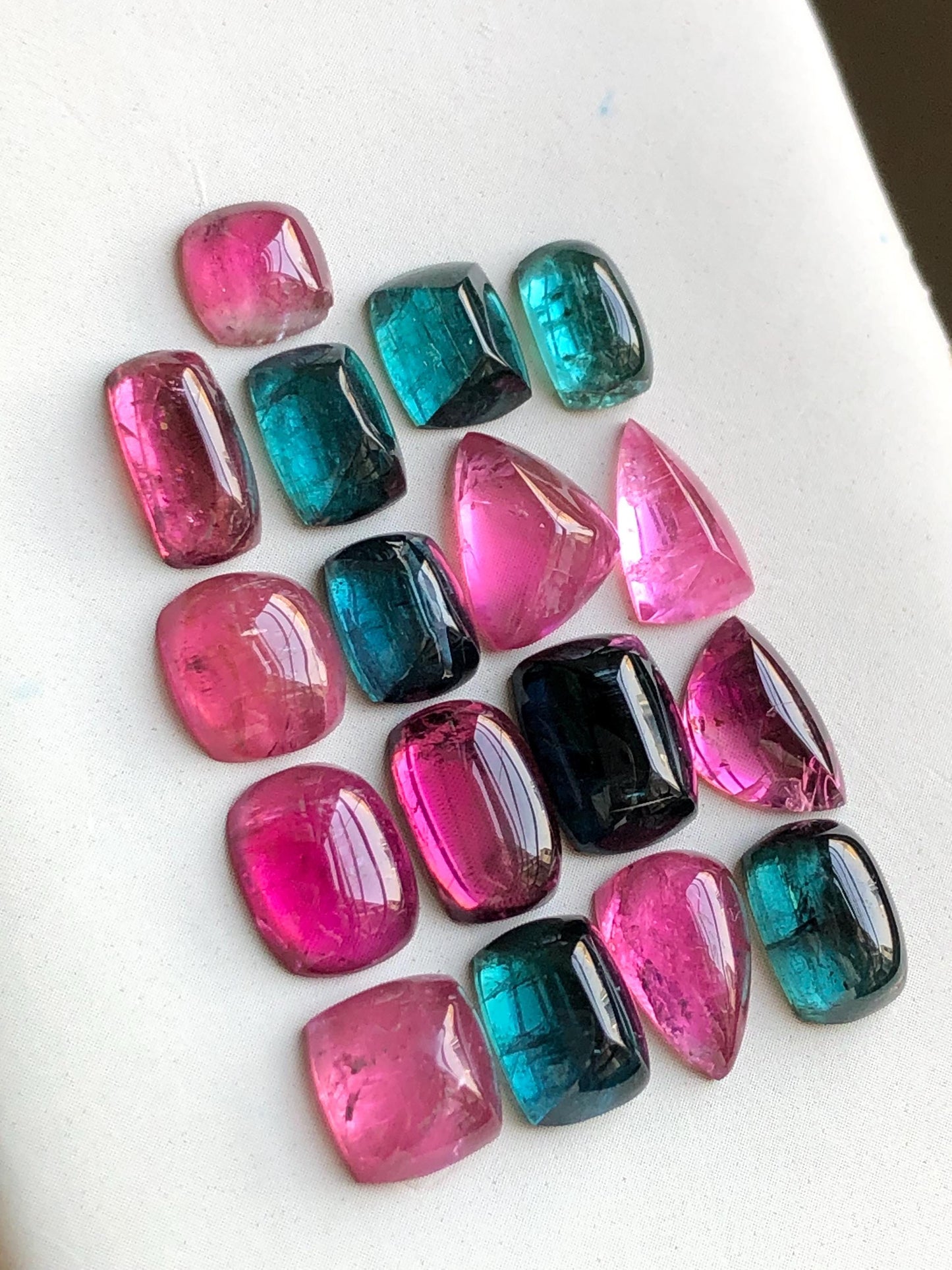 33 carats Multi colours tourmaline cabochons lot origin Afghanistan kunar mine