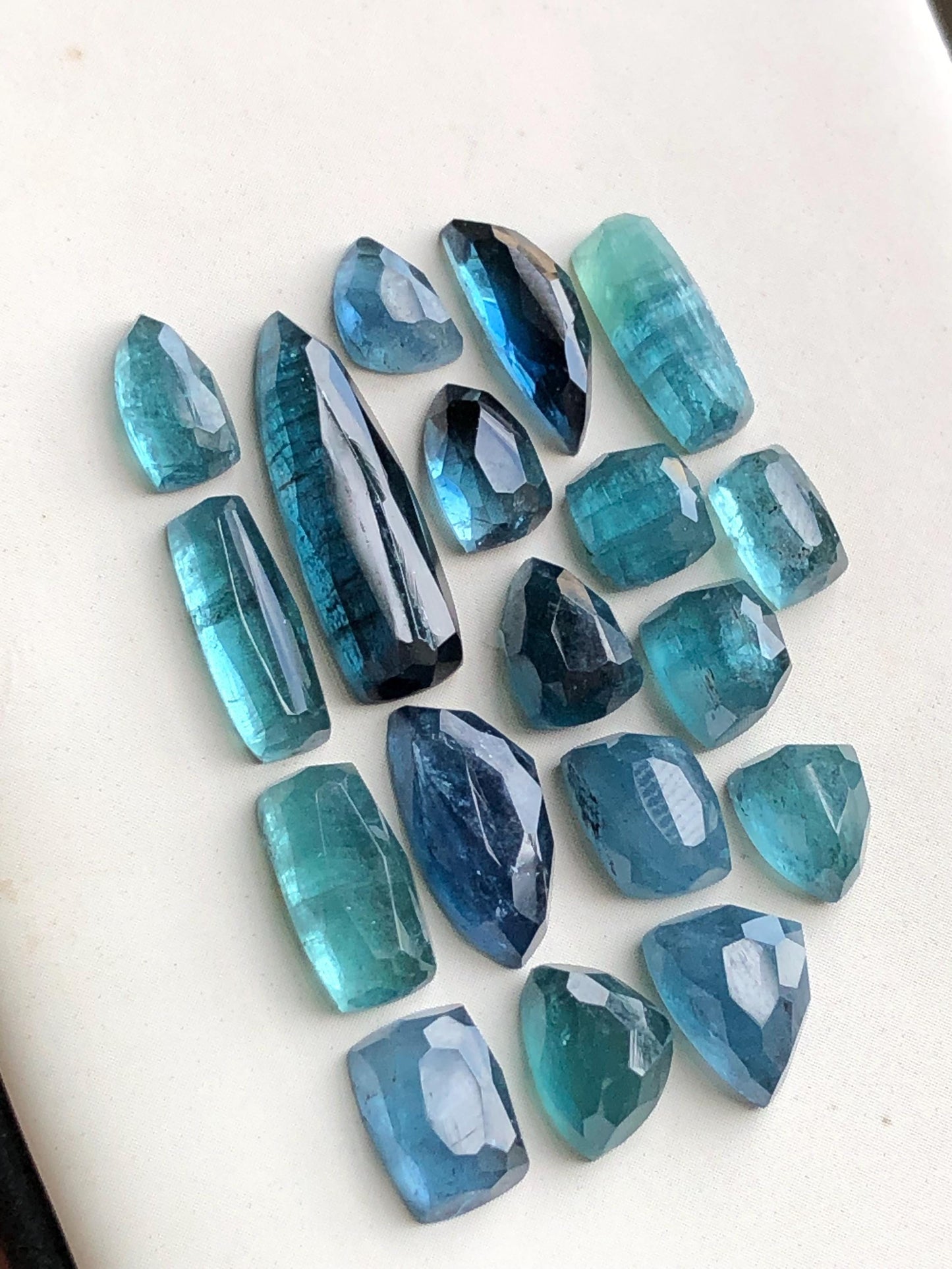 32.70 carats Blue tourmaline rose cuts lot origin Afghanistan kunar mine