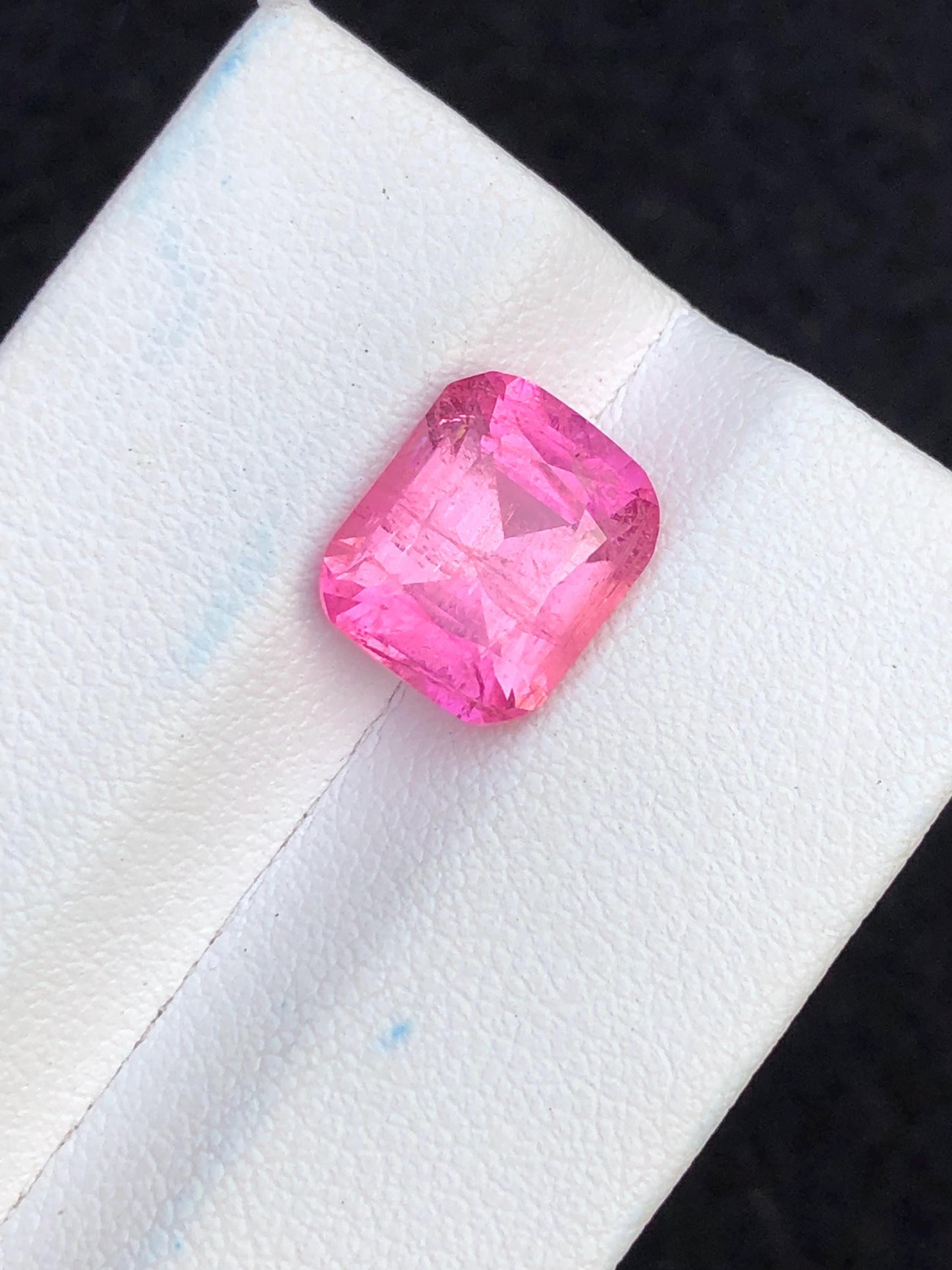 3.90 carat Faceted rubilight tourmaline