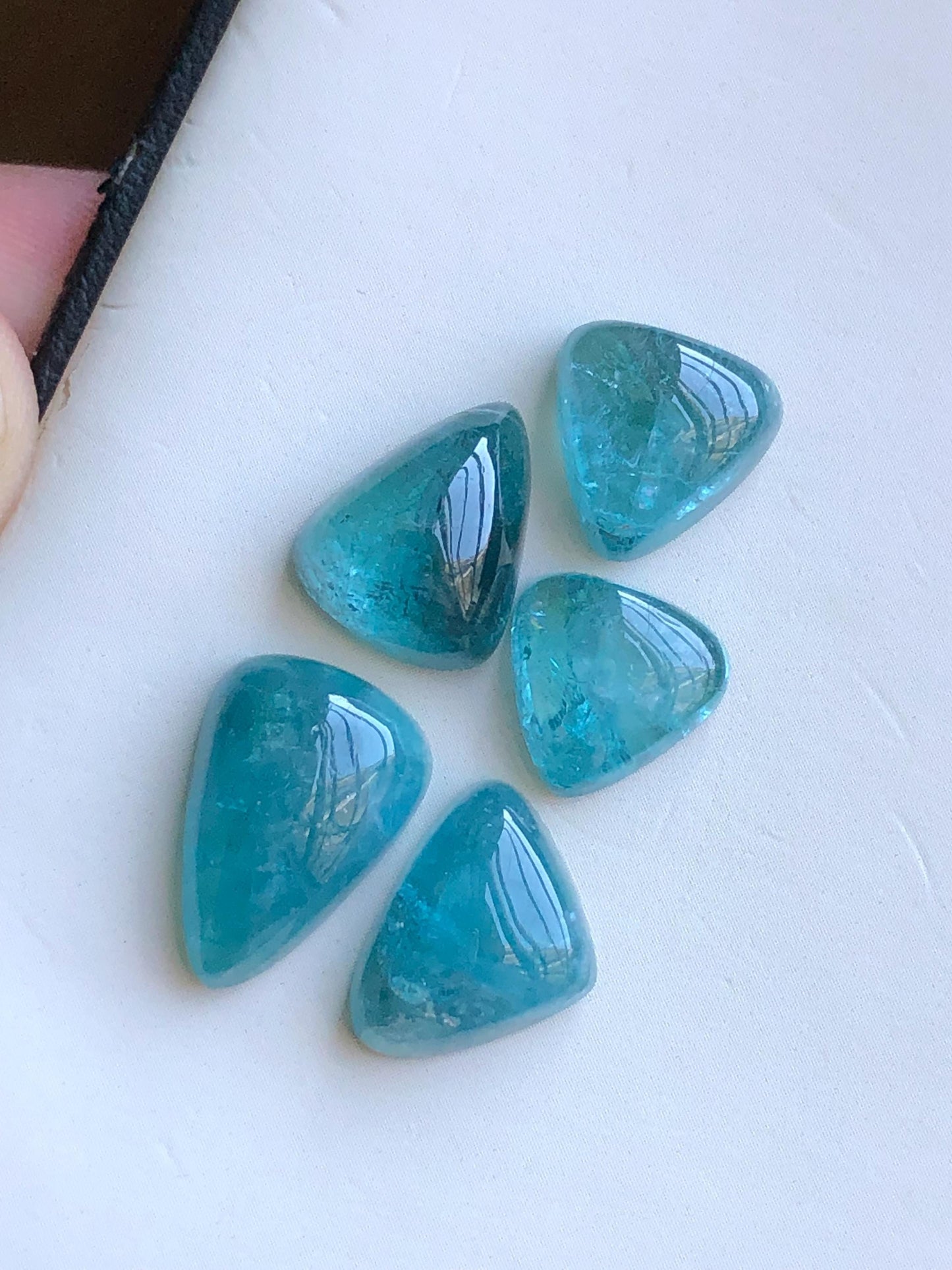 29.60 carats Blue tourmaline cabochons lot