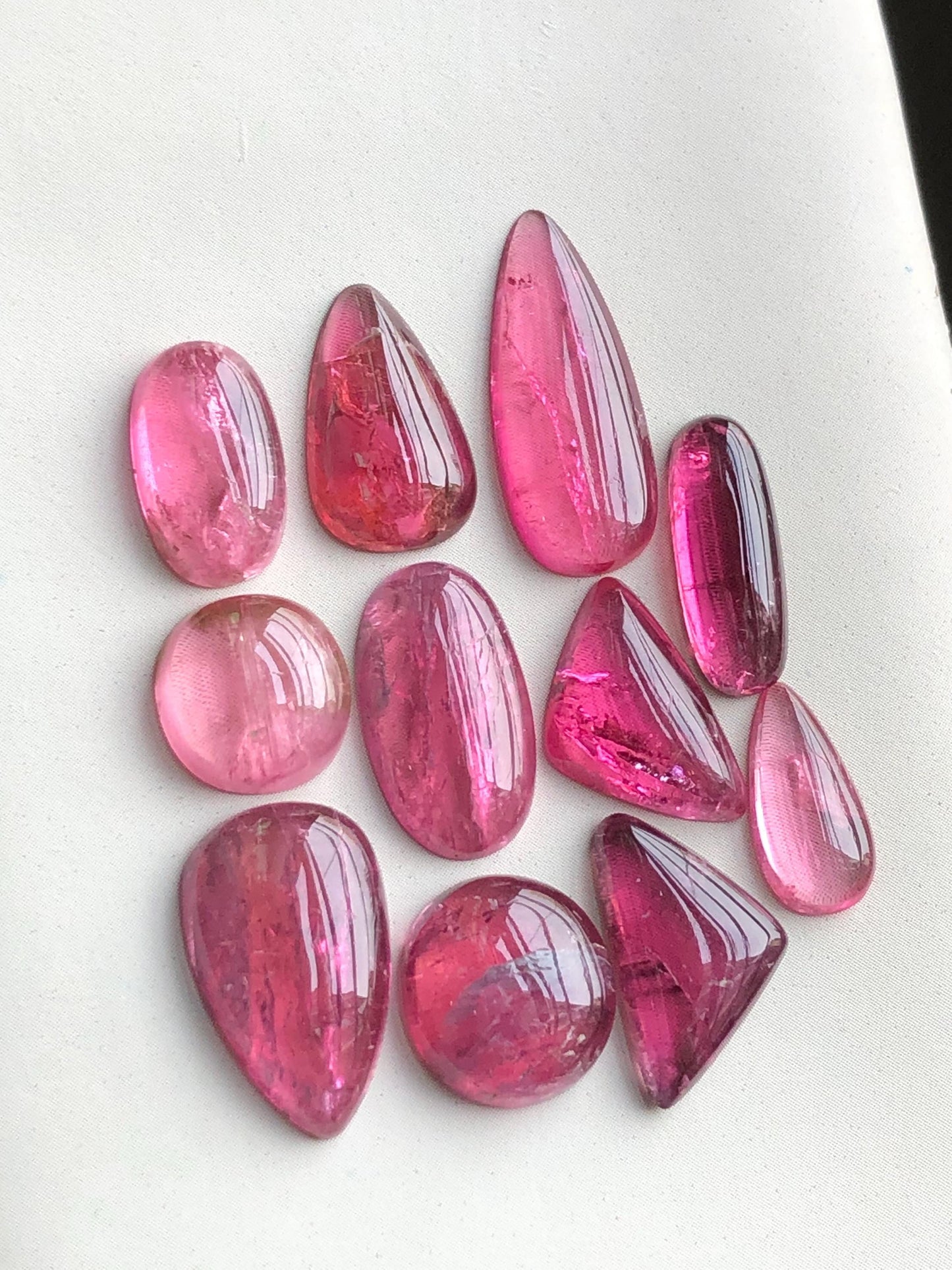 34 carats Pink tourmaline cabochons lot