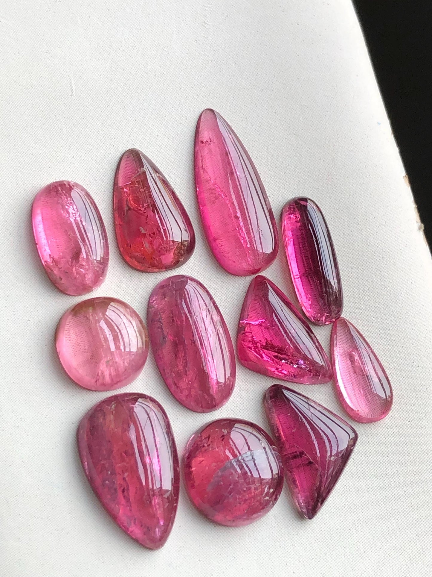 34 carats Pink tourmaline cabochons lot