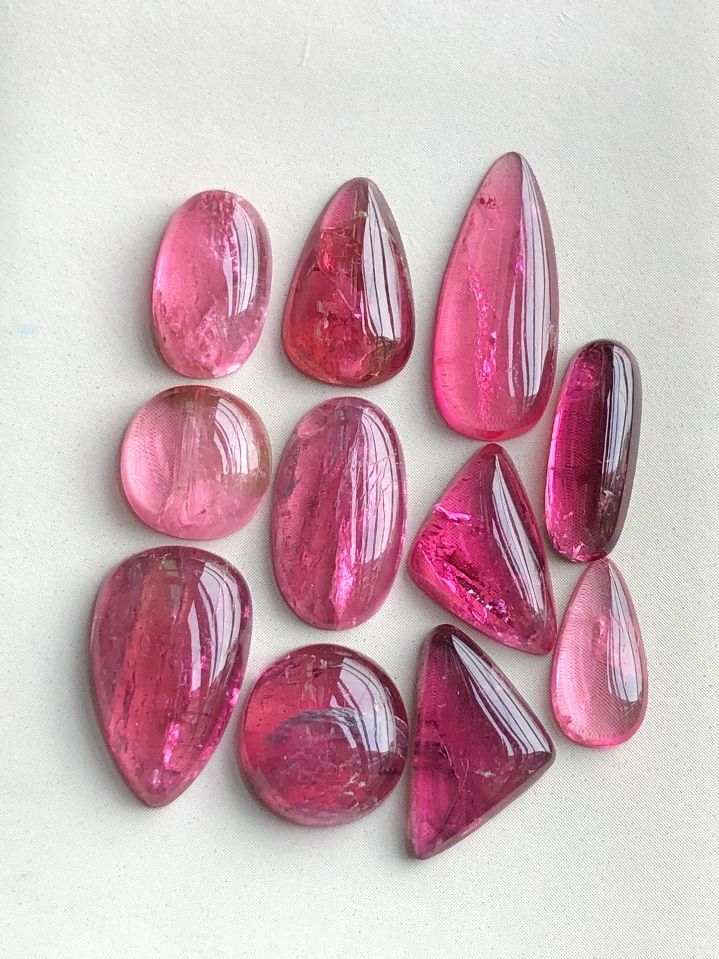 34 carats Pink tourmaline cabochons lot