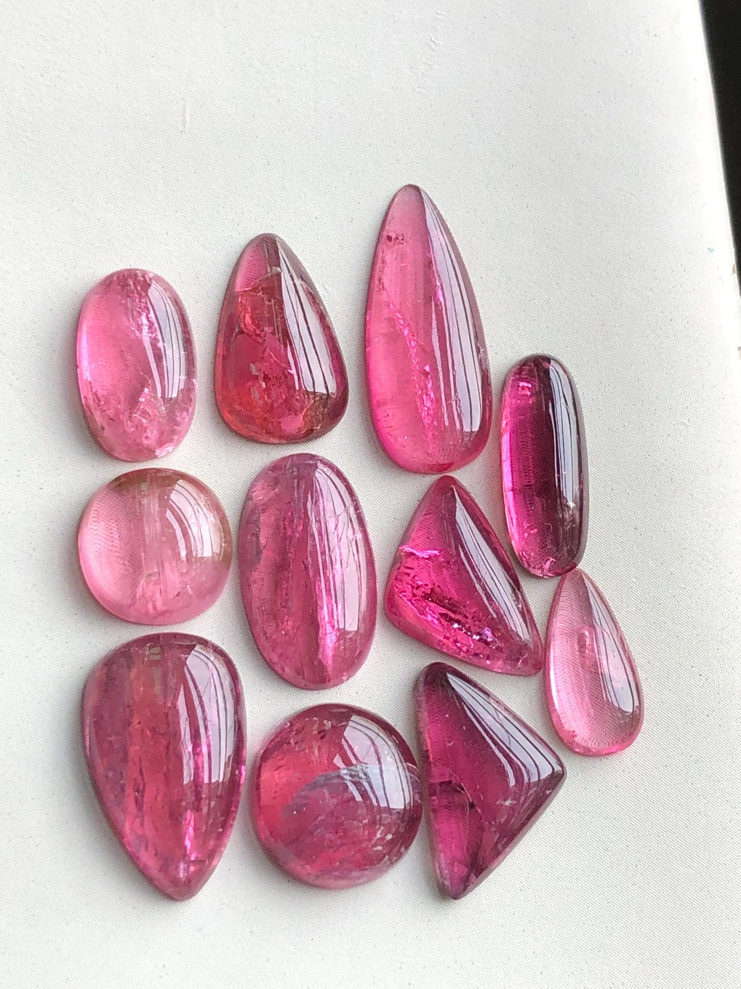 34 carats Pink tourmaline cabochons lot