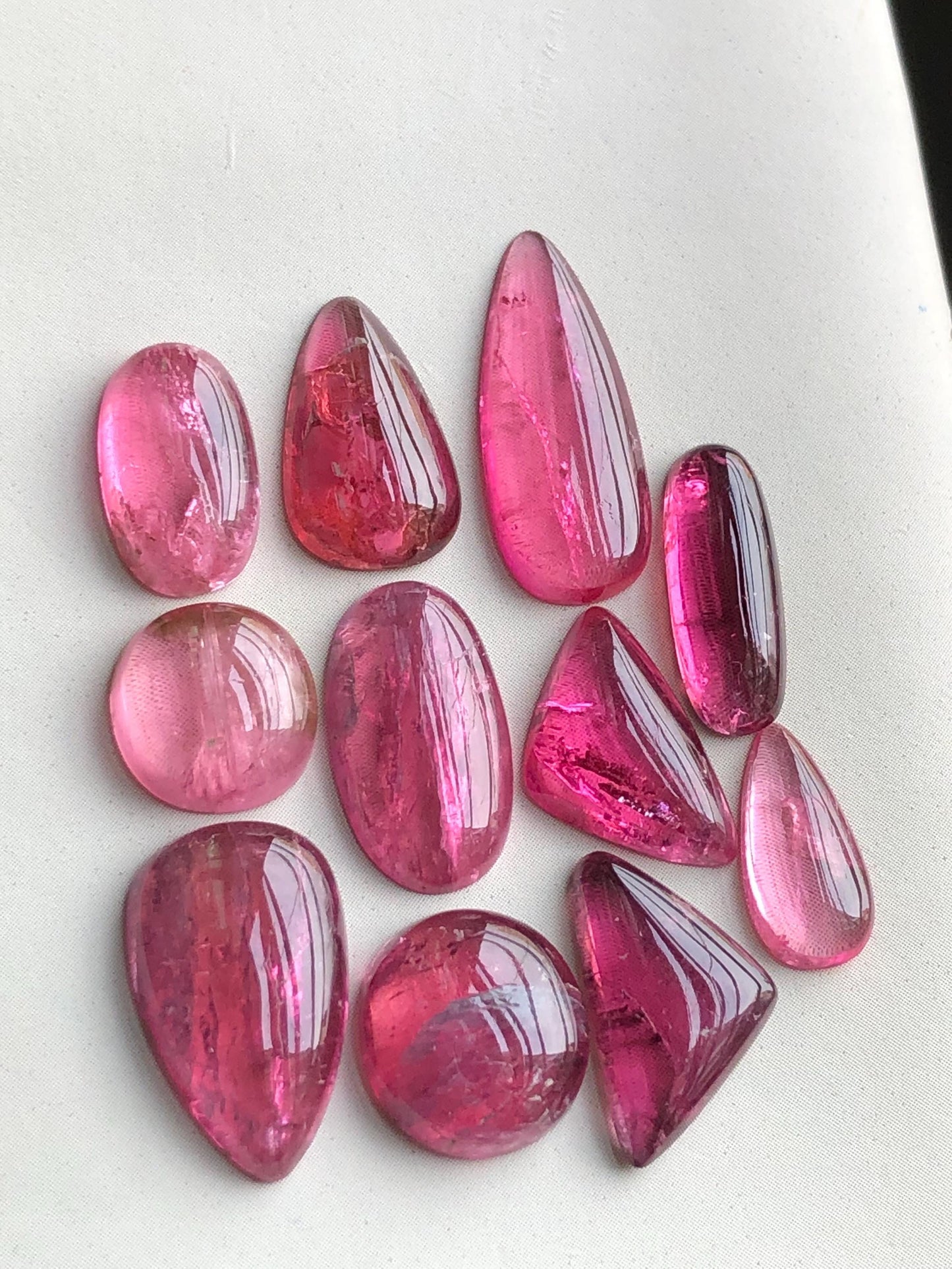 34 carats Pink tourmaline cabochons lot