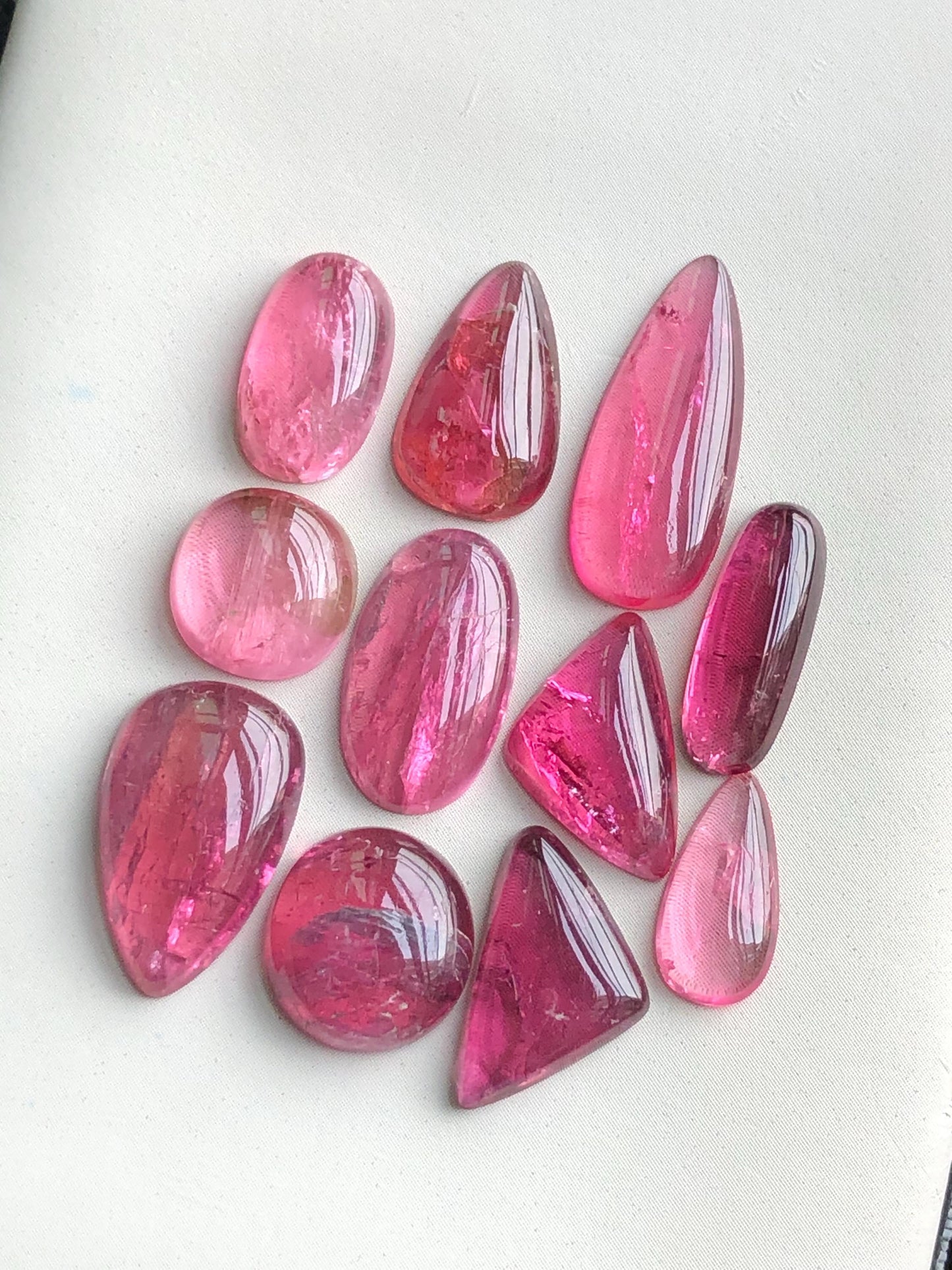 34 carats Pink tourmaline cabochons lot