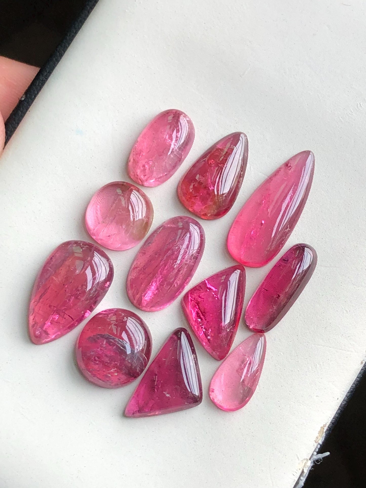 34 carats Pink tourmaline cabochons lot