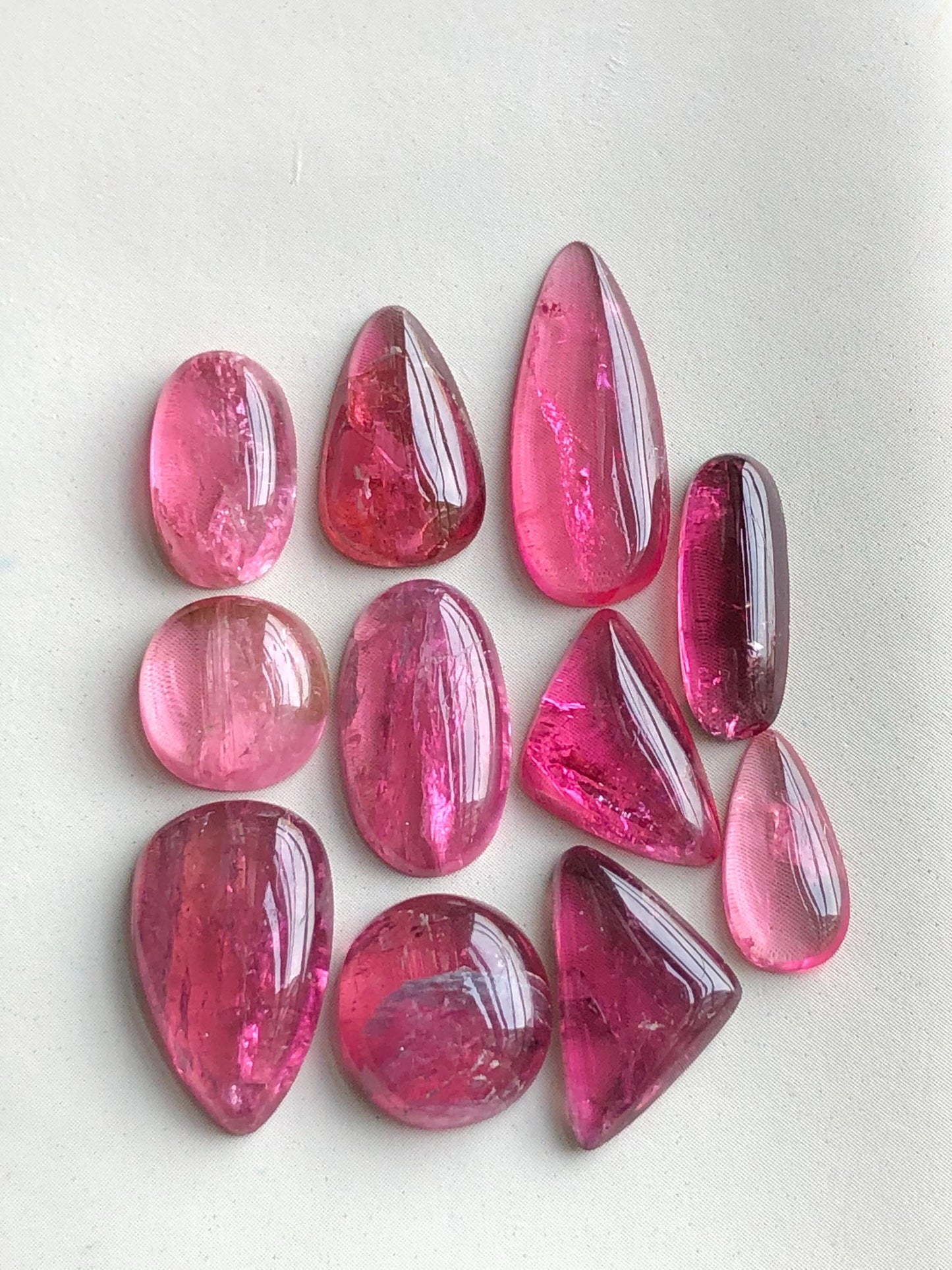 34 carats Pink tourmaline cabochons lot