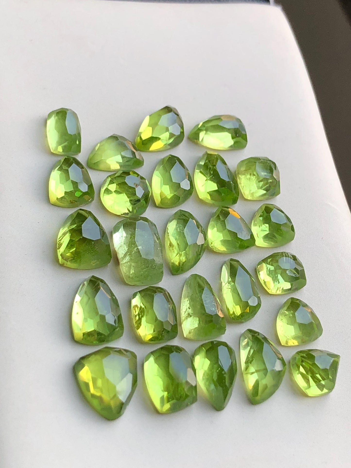 45 carats Peridot rose cuts lot